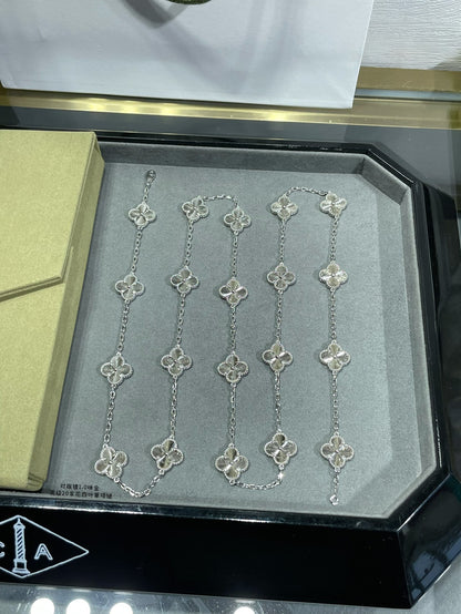 Clover Necklace