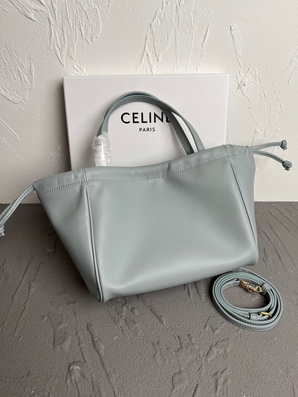 Mini Cuir Cabas Leather Drawstring Bag