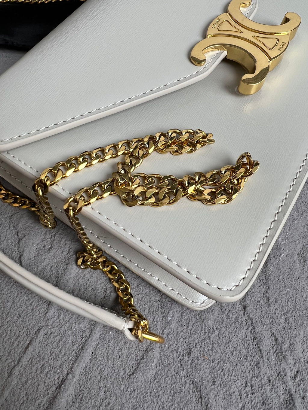 Triomphe Glossy Cowhide Leather Chain Wallet