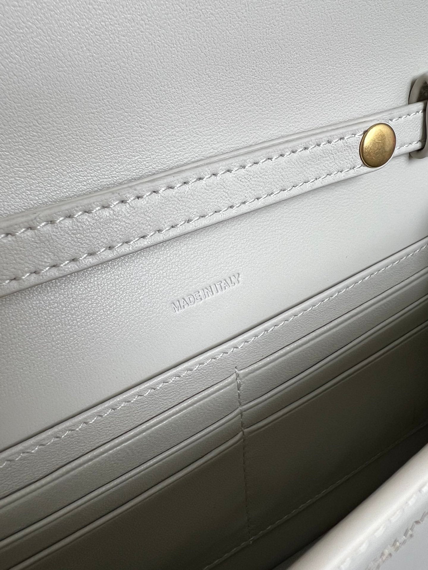 Triomphe Glossy Cowhide Leather Chain Wallet