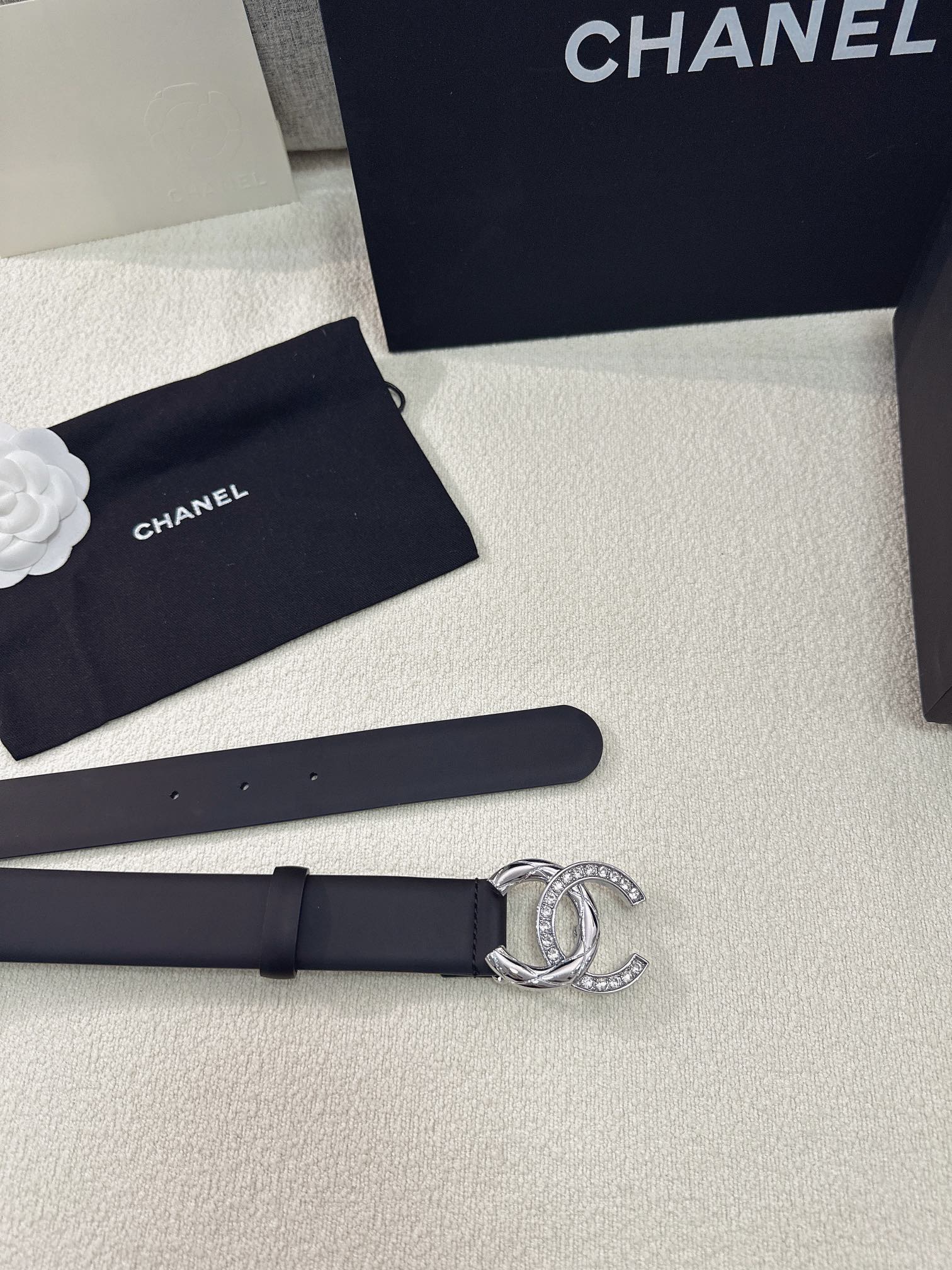 Twisted CC Crystal Buckle Black Leather Belt