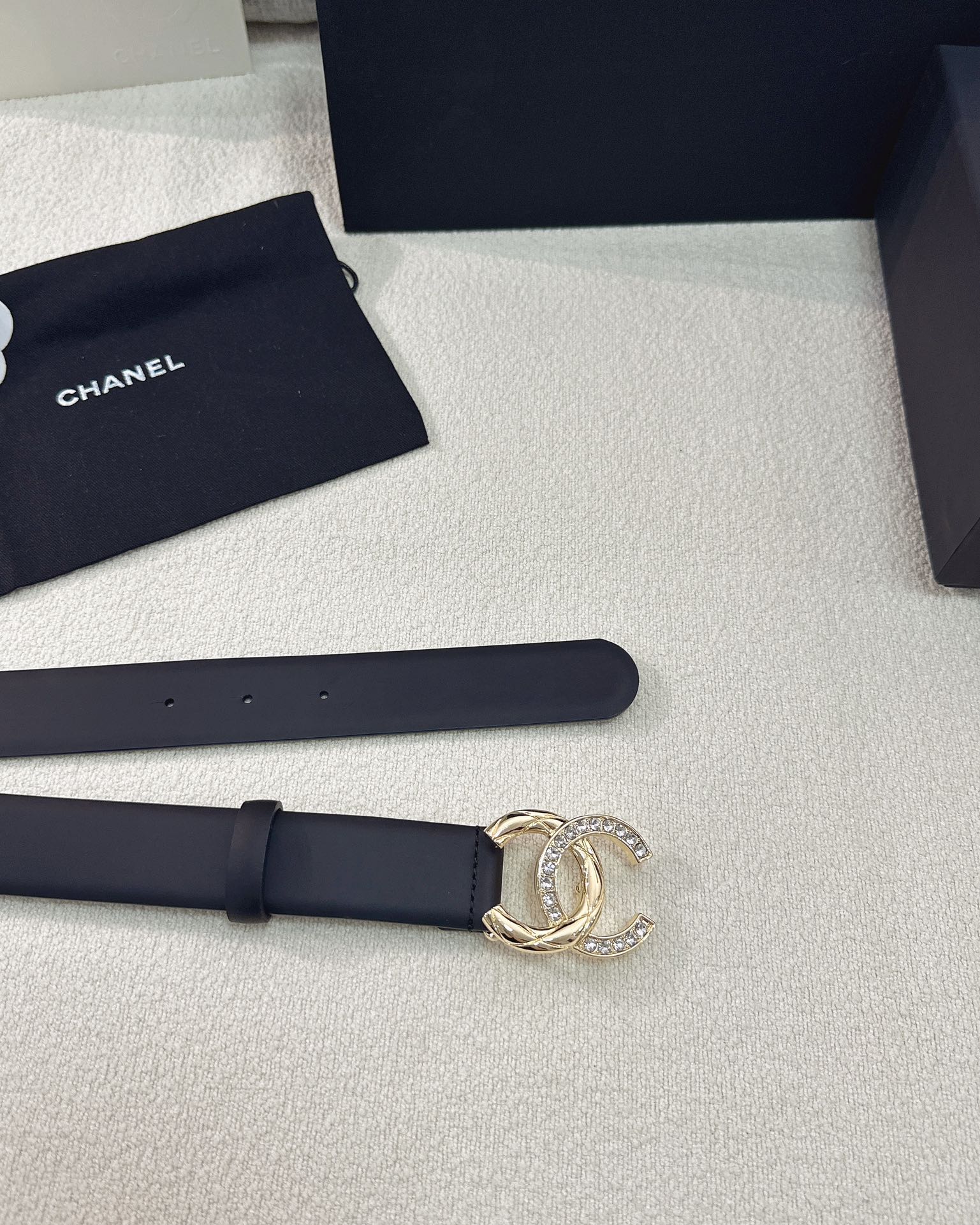 Twisted CC Crystal Buckle Black Leather Belt