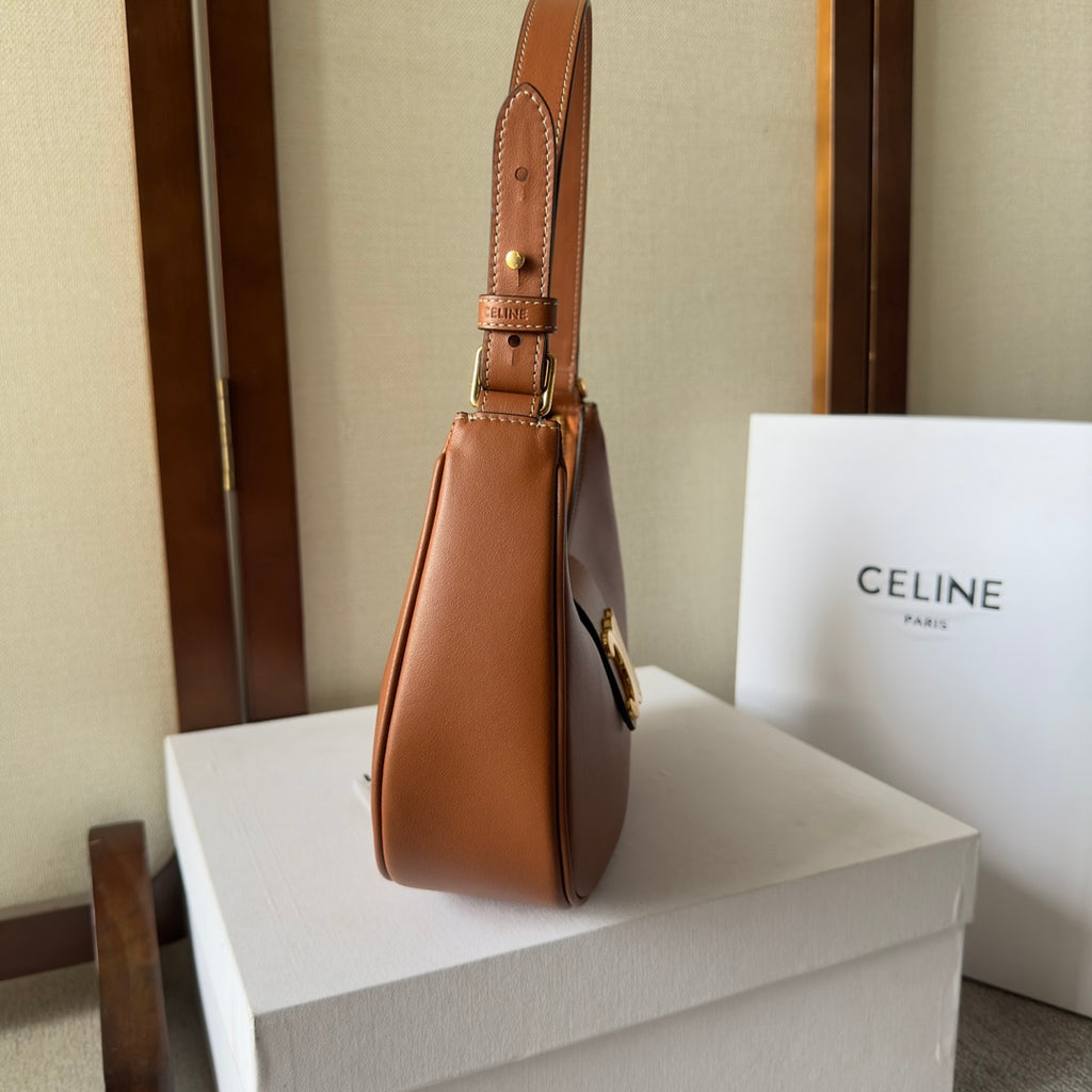 Heloïse Triomphe Small Leather Shoulder Bag