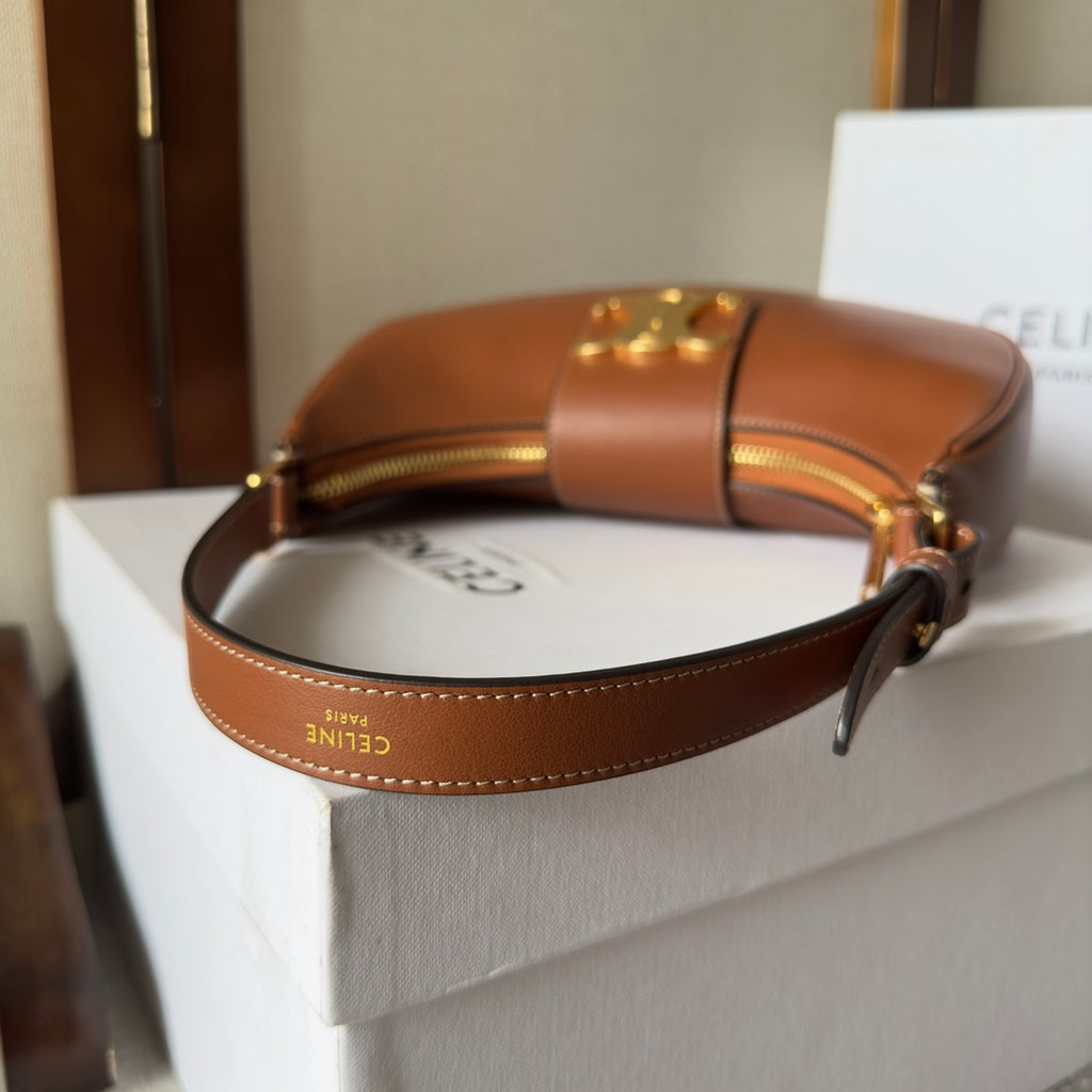 Heloïse Triomphe Small Leather Shoulder Bag