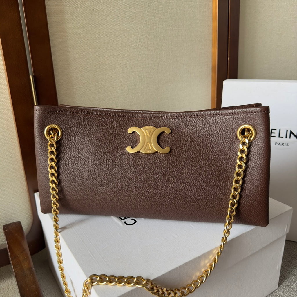 Triomphe Soft Leather Chain Bag