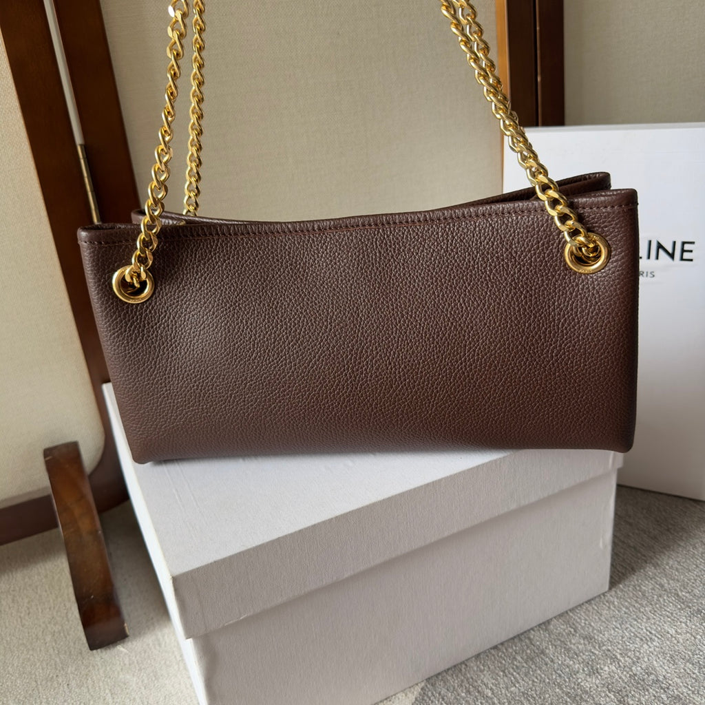 Triomphe Soft Leather Chain Bag