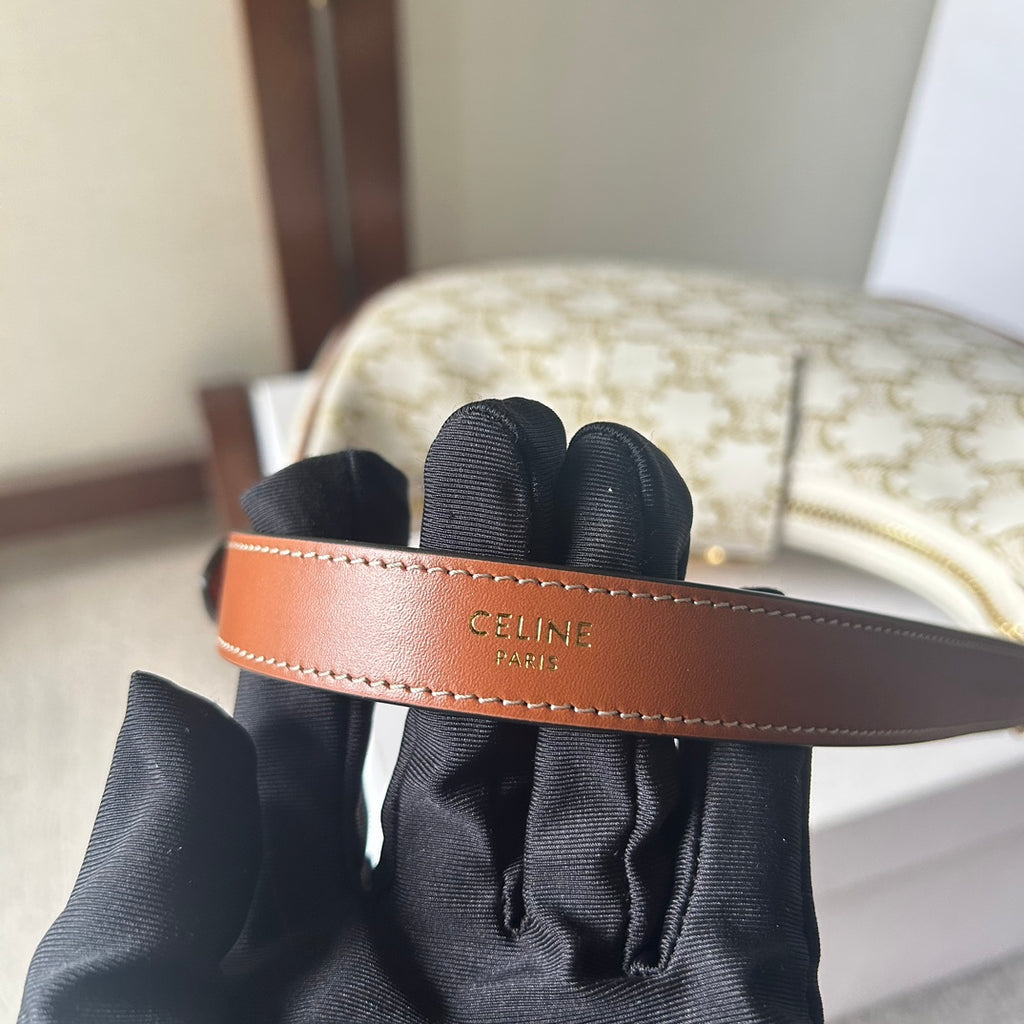 Ava Triomphe Canvas Underarm Bag