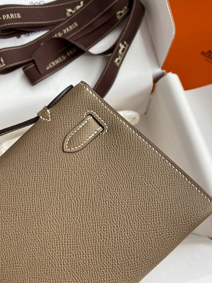 Mini Kelly 22cm Epsom Leather Handbag