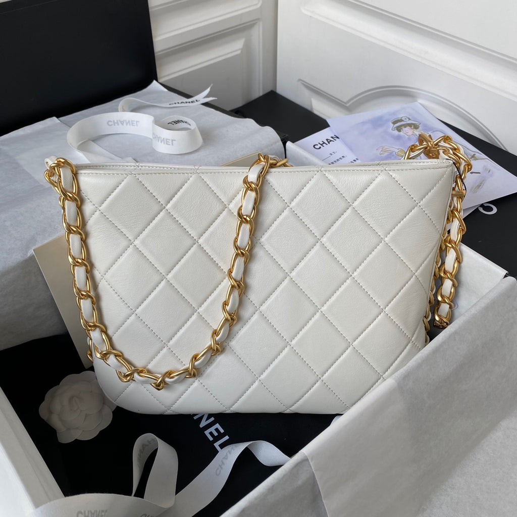 White Quilted Lambskin Shoulder Bag with Gold Chain