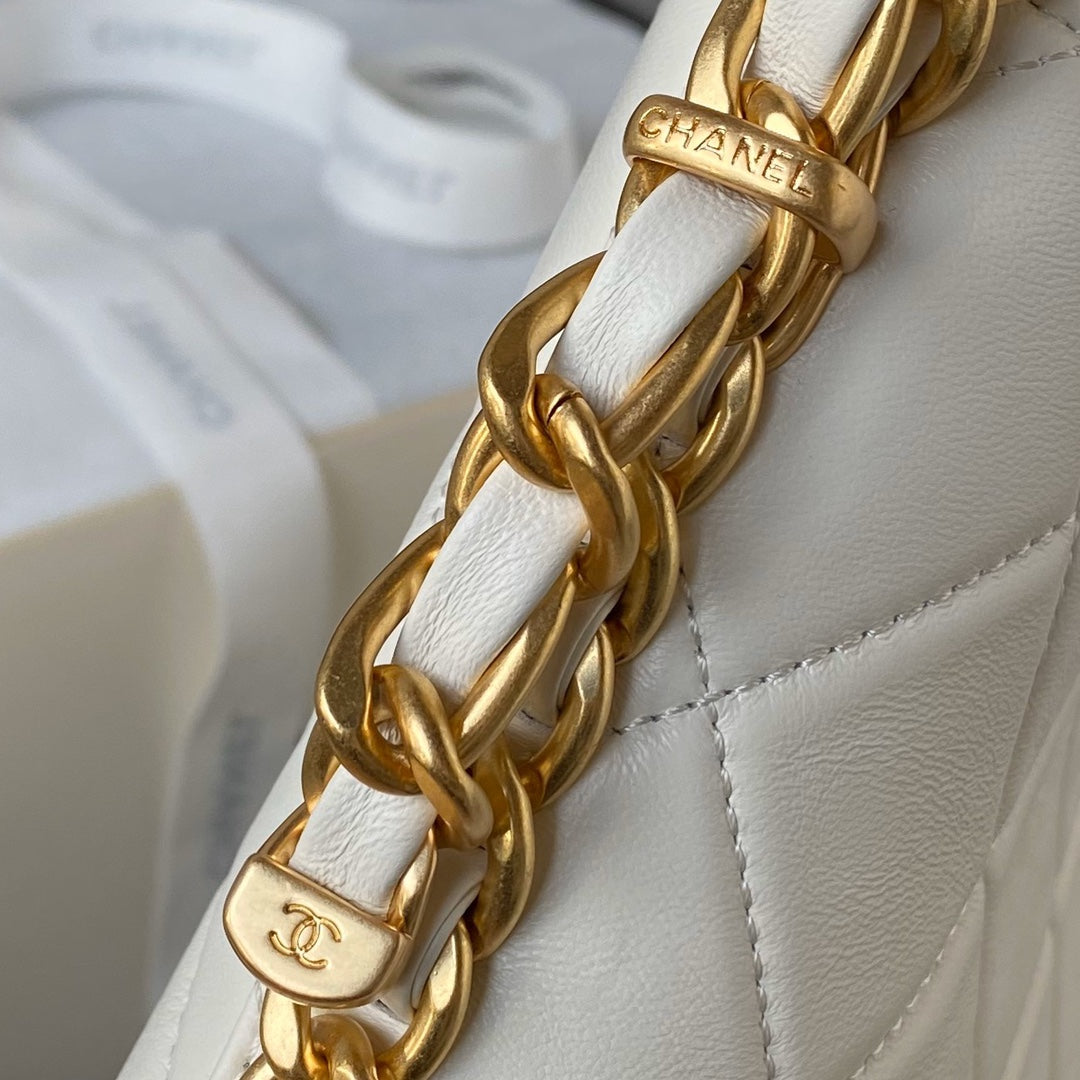 White Quilted Lambskin Shoulder Bag with Gold Chain