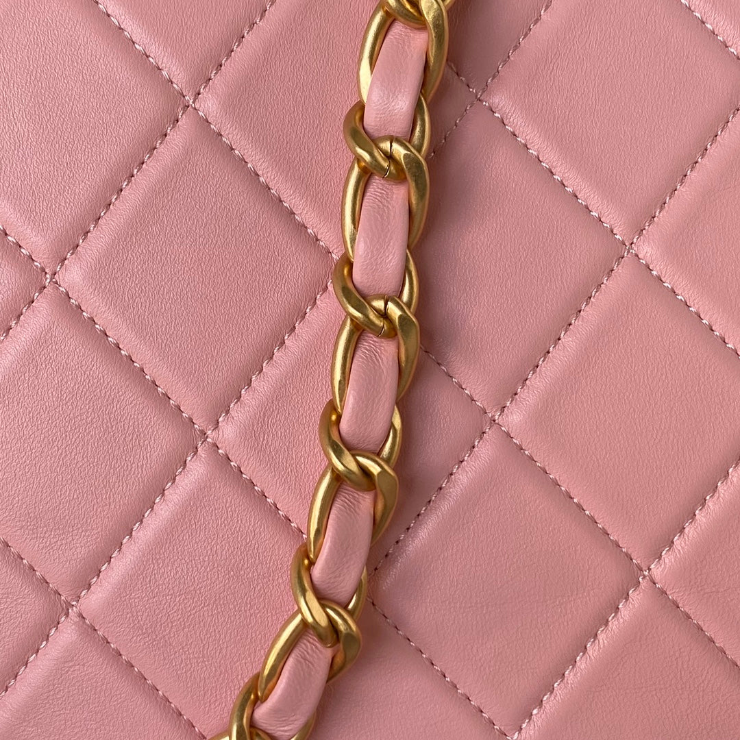Quilted Lambskin Shoulder Bag with Gold Chain