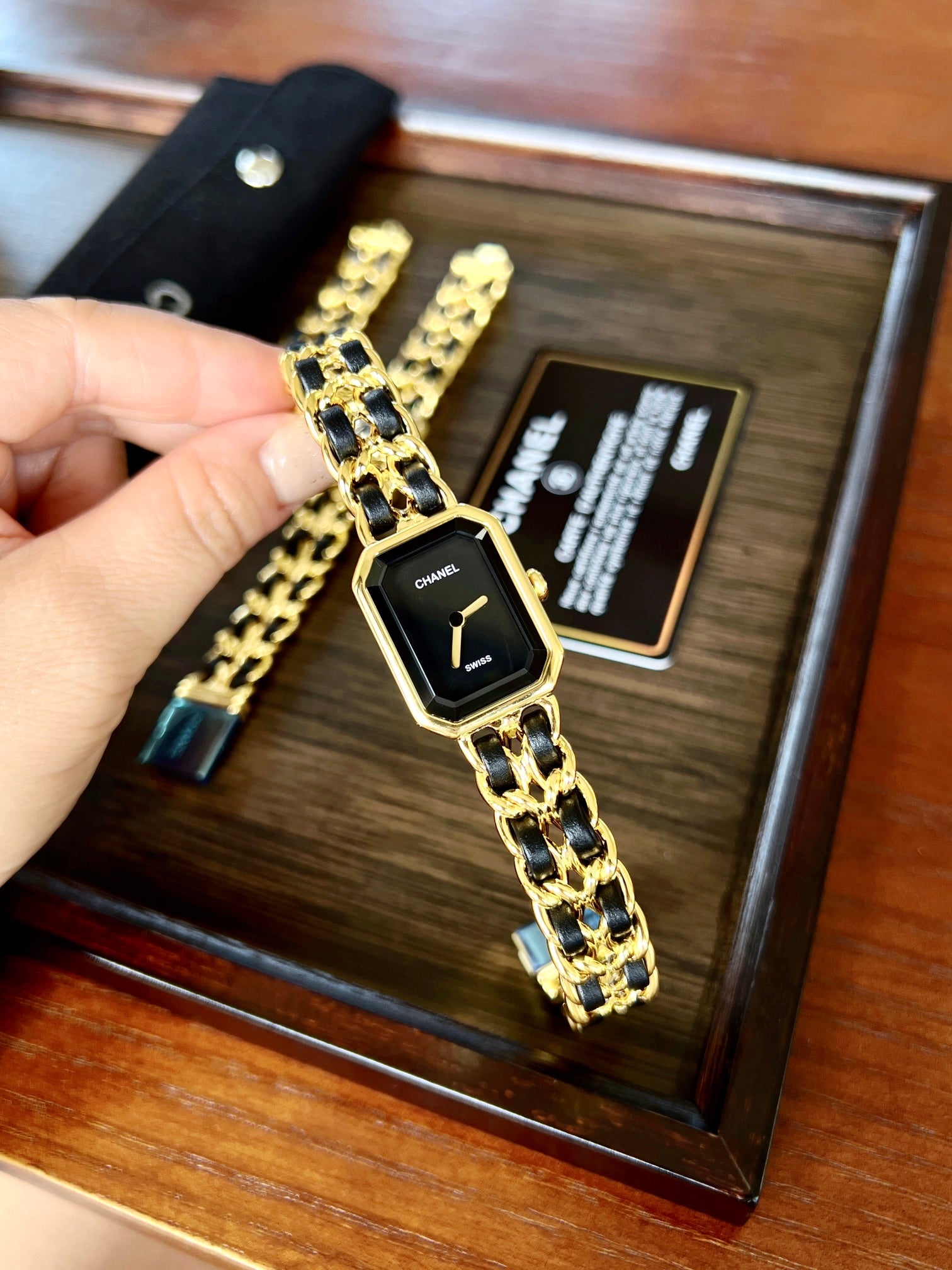 Première Chain-Link Watch