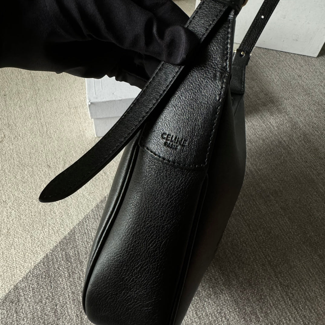 Heloïse Triomphe Small Leather Shoulder Bag