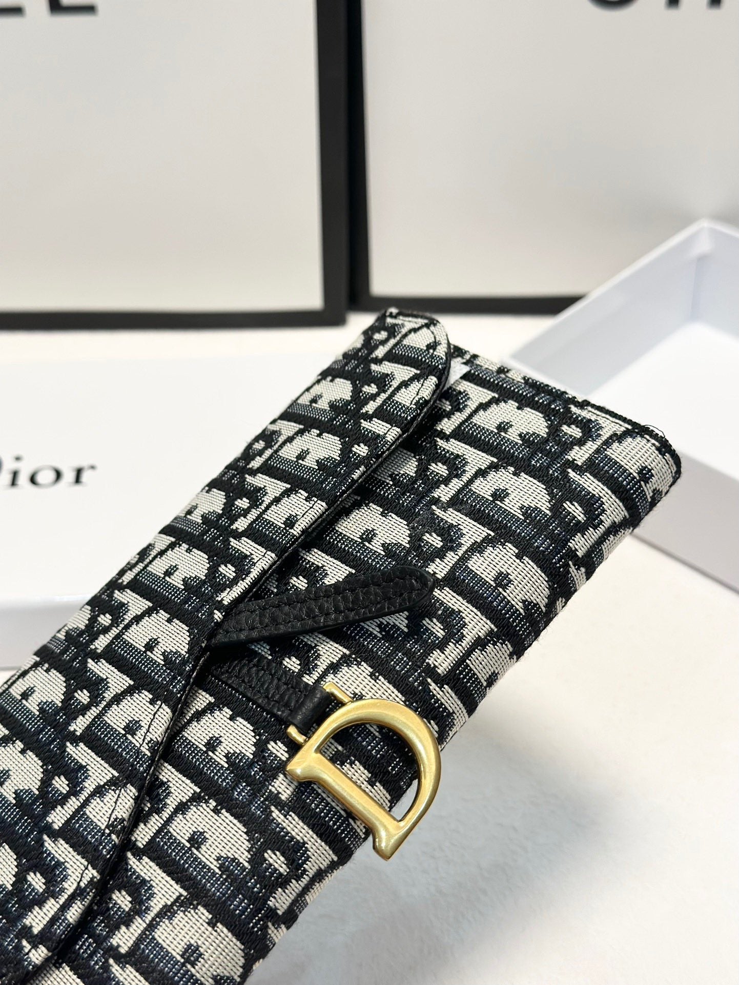 Oblique Canvas Long Wallet – Black & Beige