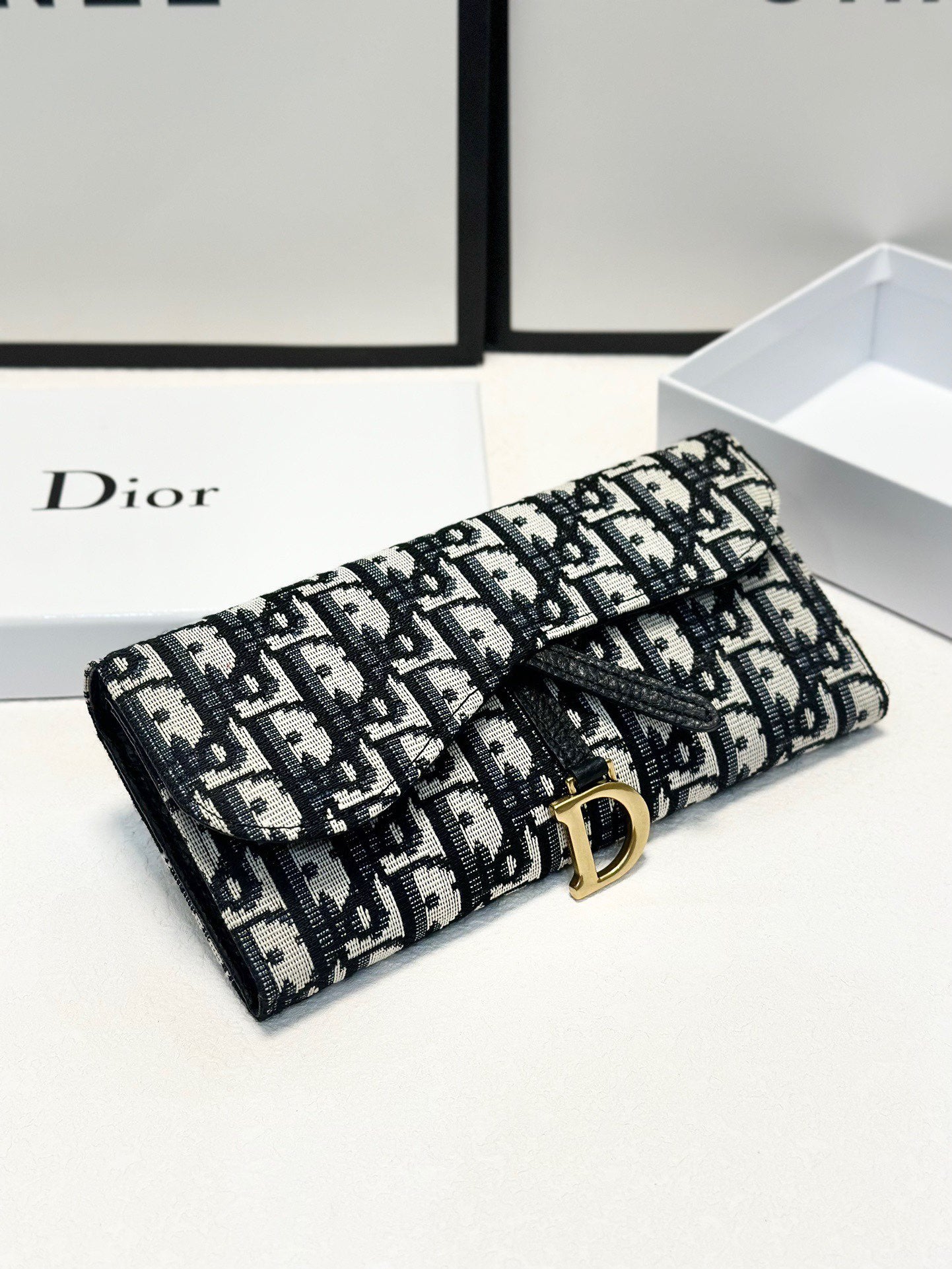 Oblique Canvas Long Wallet – Black & Beige