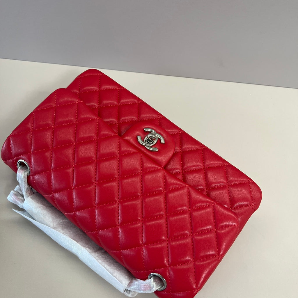 2.55 Medium Flap Bag