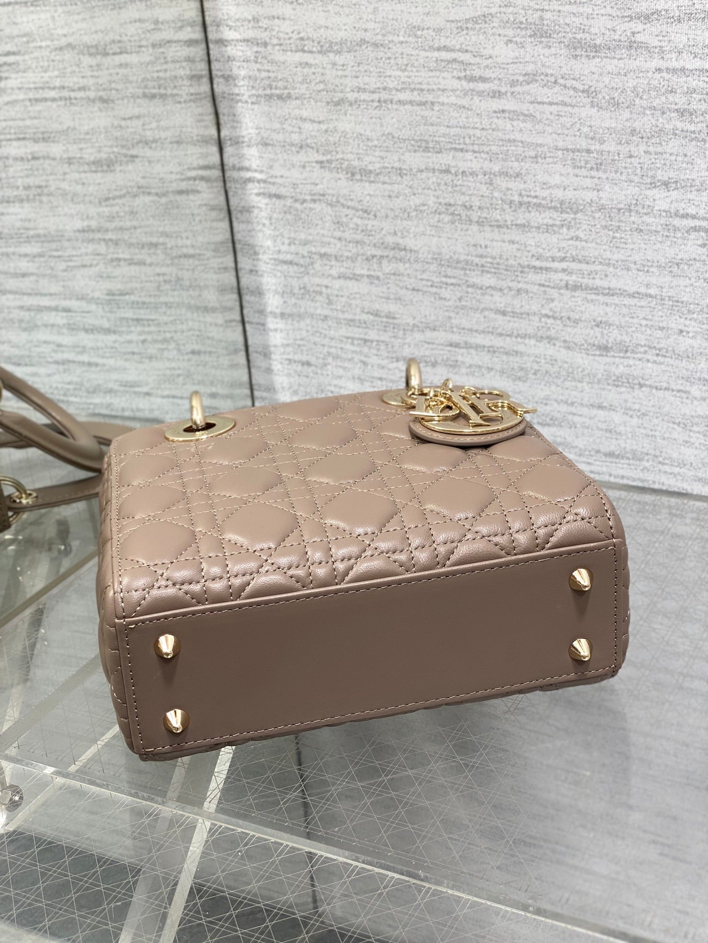 Lady Quilted Leather Top Handle Bag