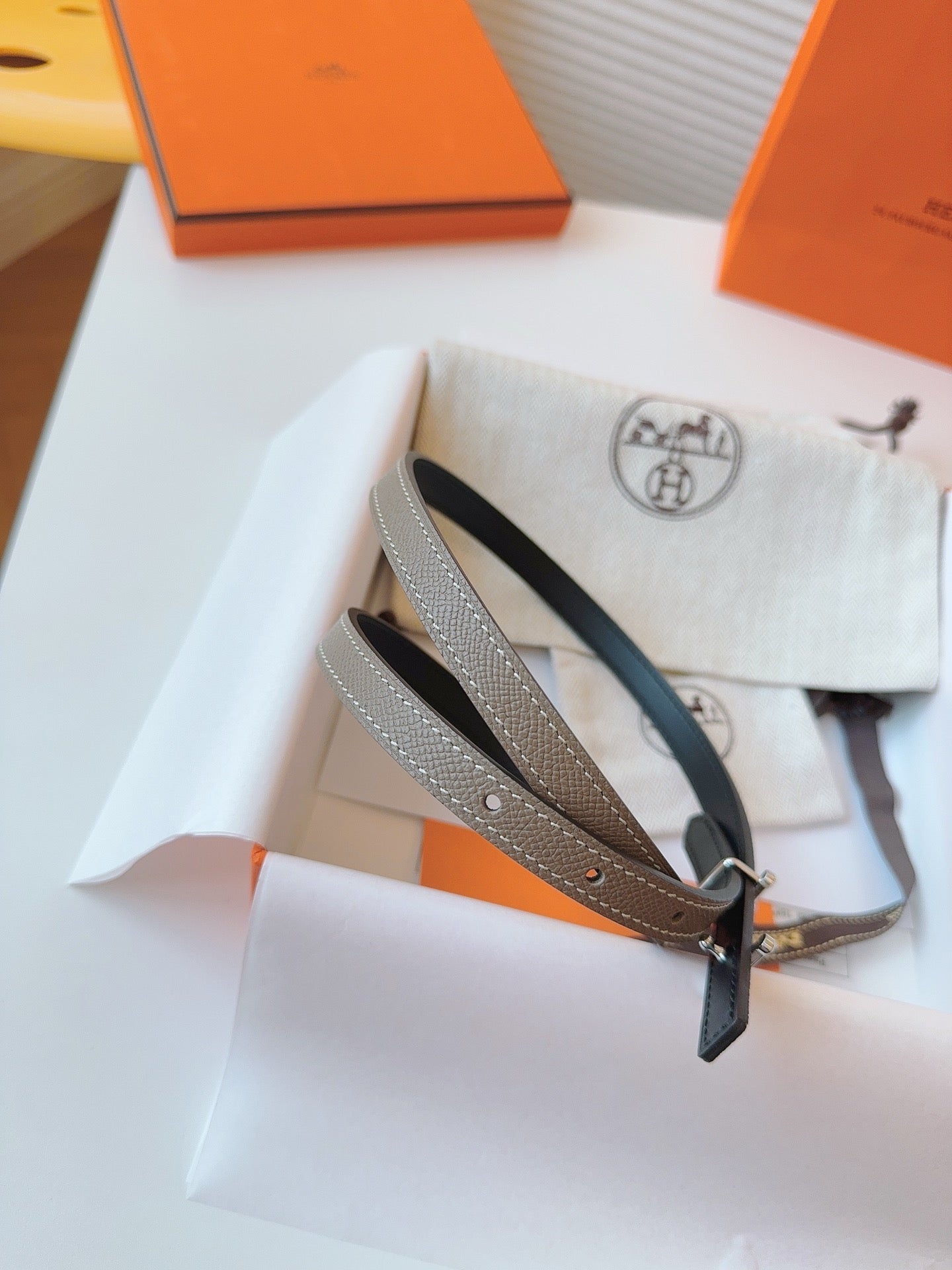 Slim Reversible Belt – Etoupe / Black (Silver Hardware)