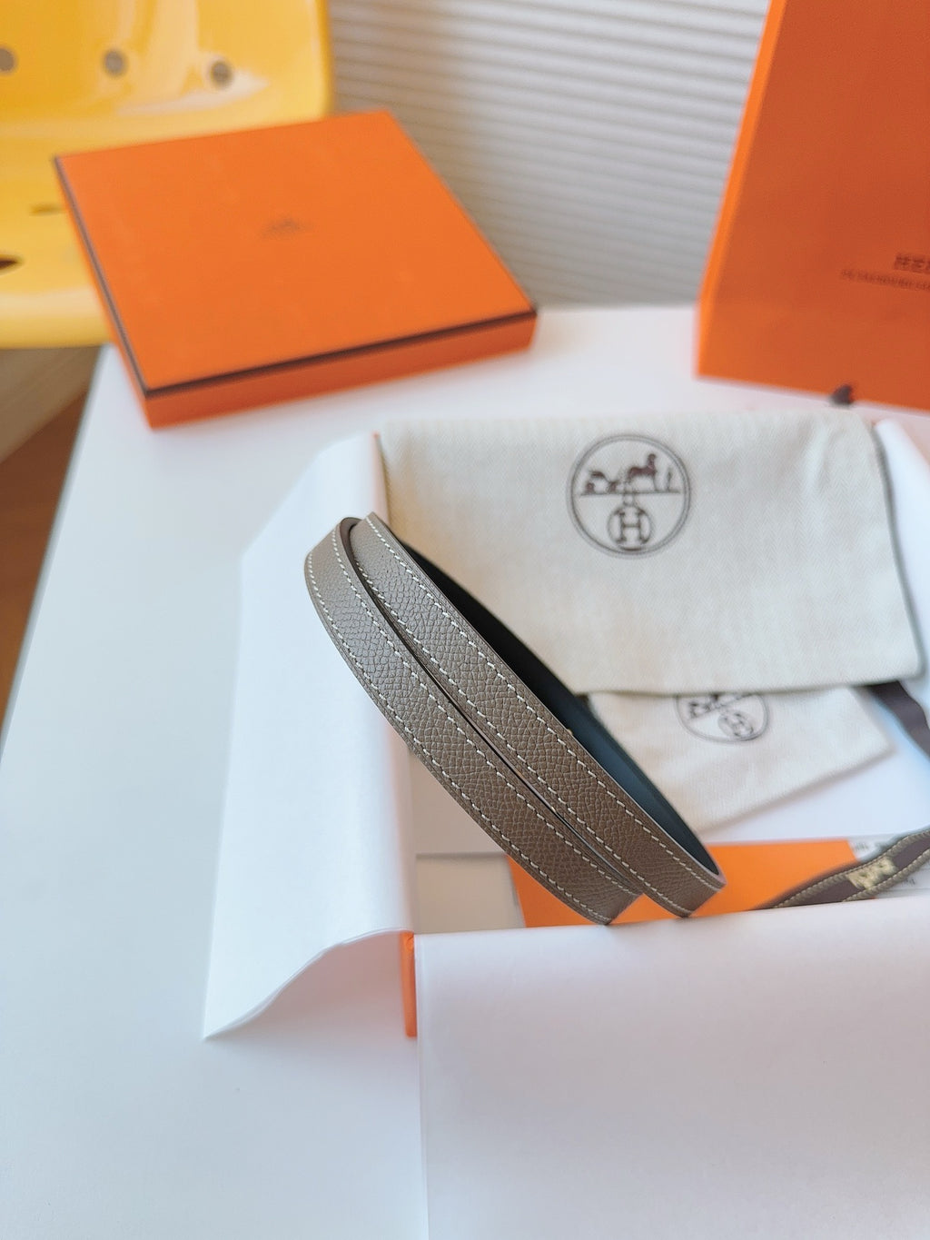 Slim Reversible Belt – Etoupe / Black (Gold Hardware)