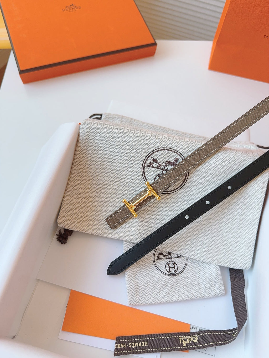 Slim Reversible Belt – Etoupe / Black (Gold Hardware)