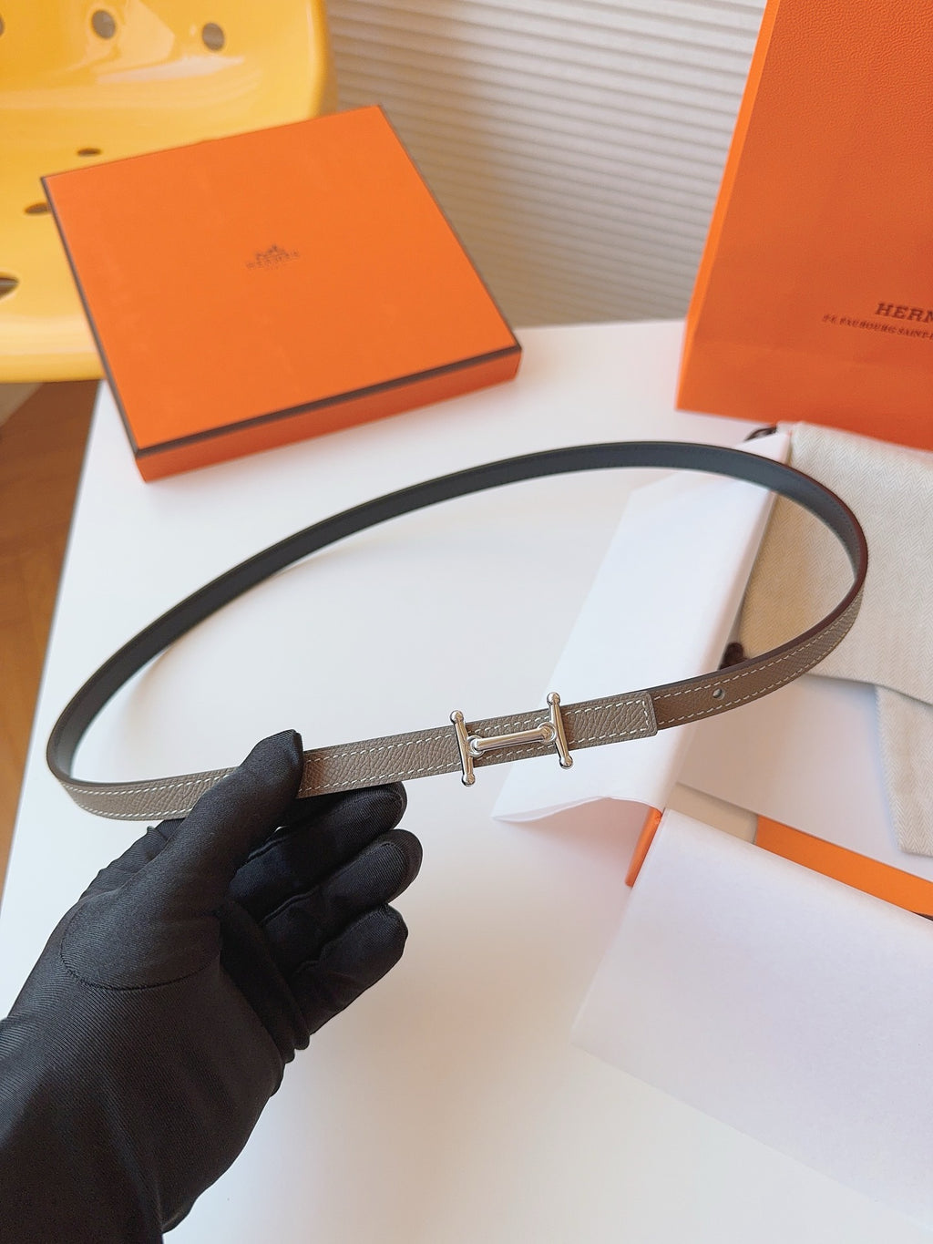 Slim Reversible Belt – Etoupe / Black (Silver Hardware)