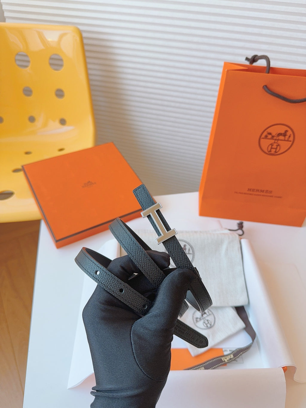 Slim H Belt Black Leather – Silver Hardware