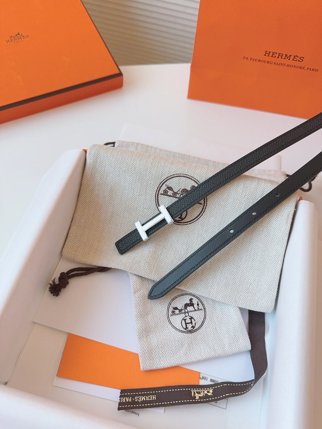 Slim H Belt Black Leather – Silver Hardware