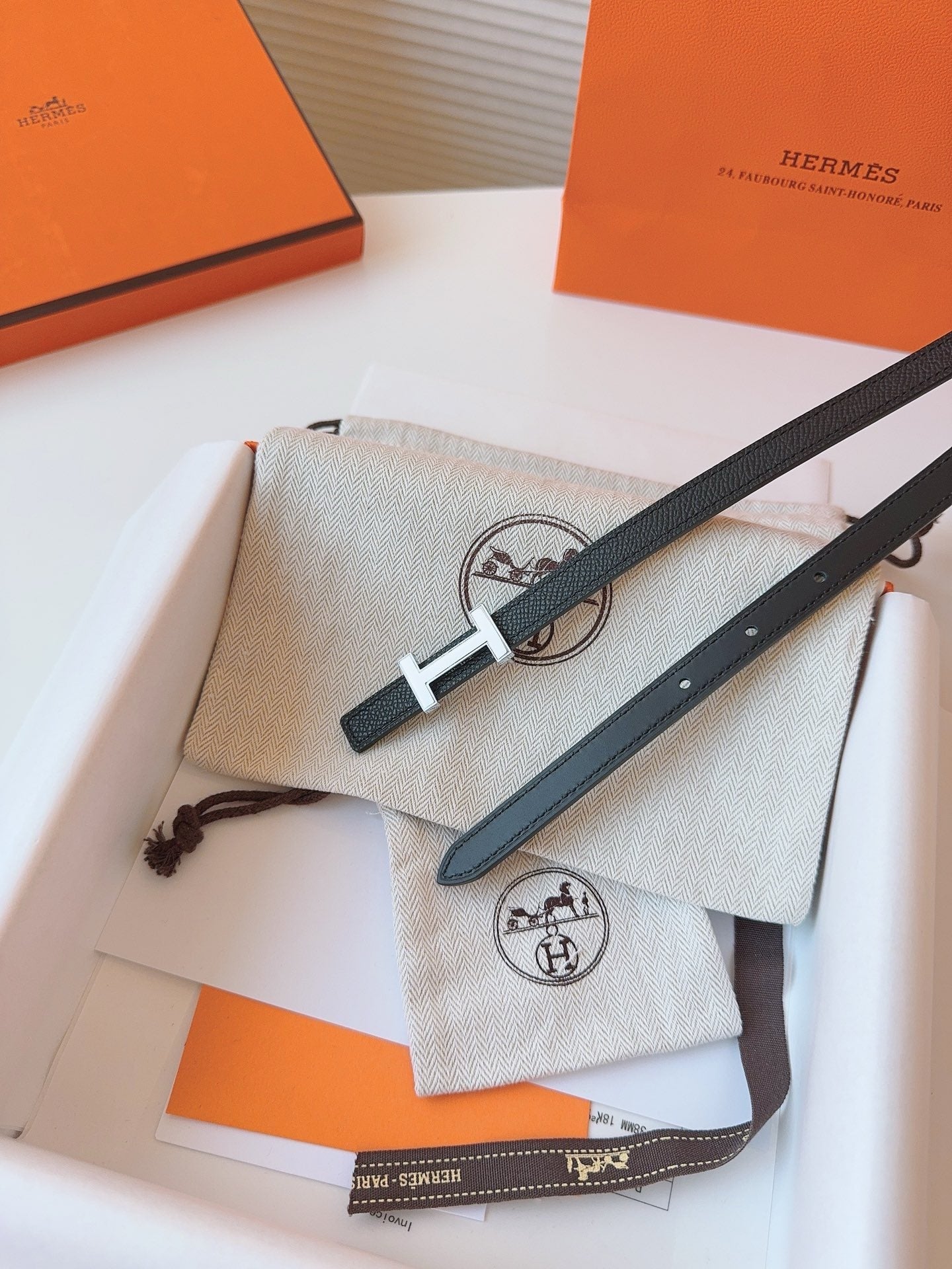 Slim H Belt Black Leather – Silver Hardware