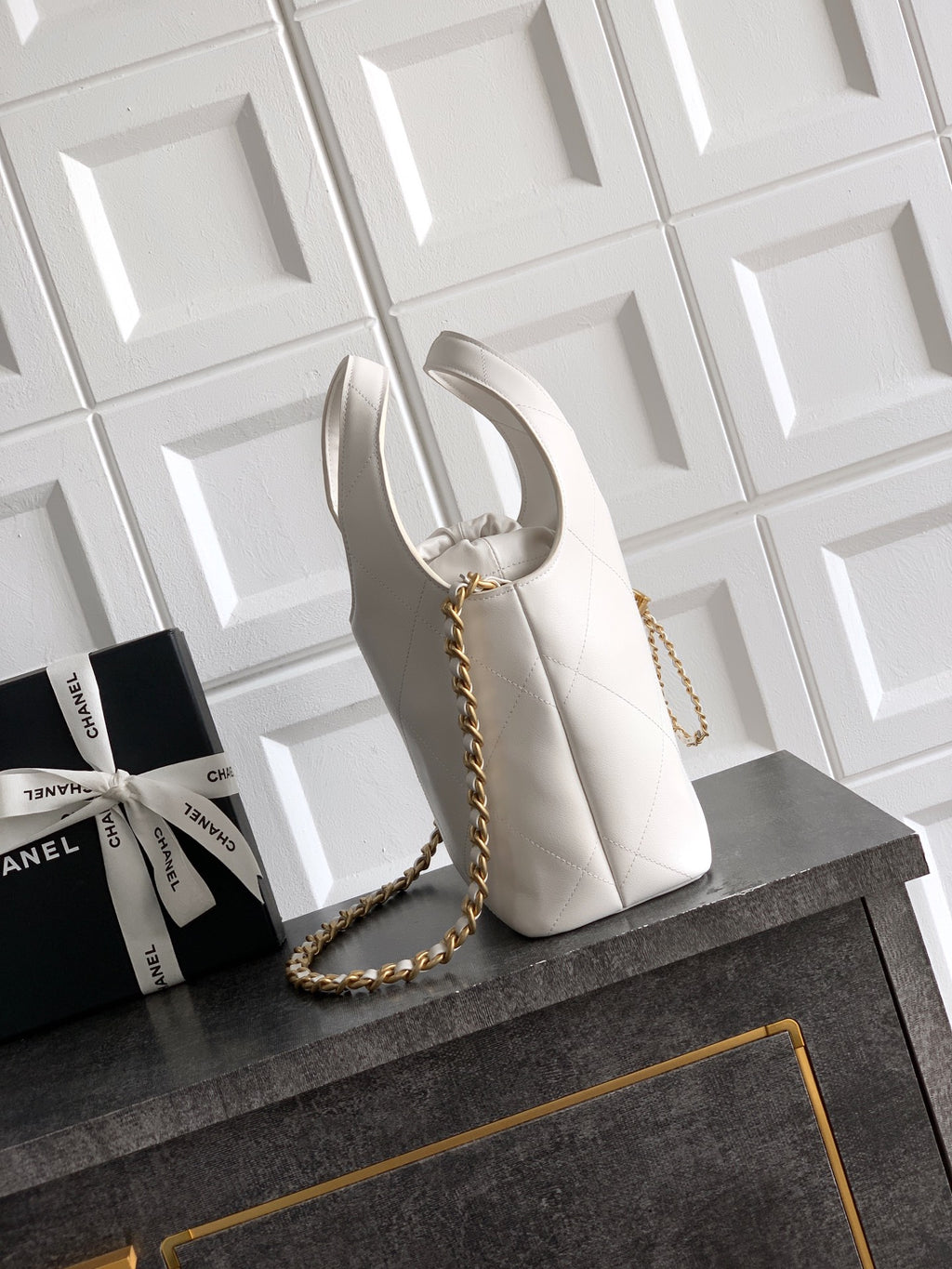 26P Quilted Leather Style Basket Bag