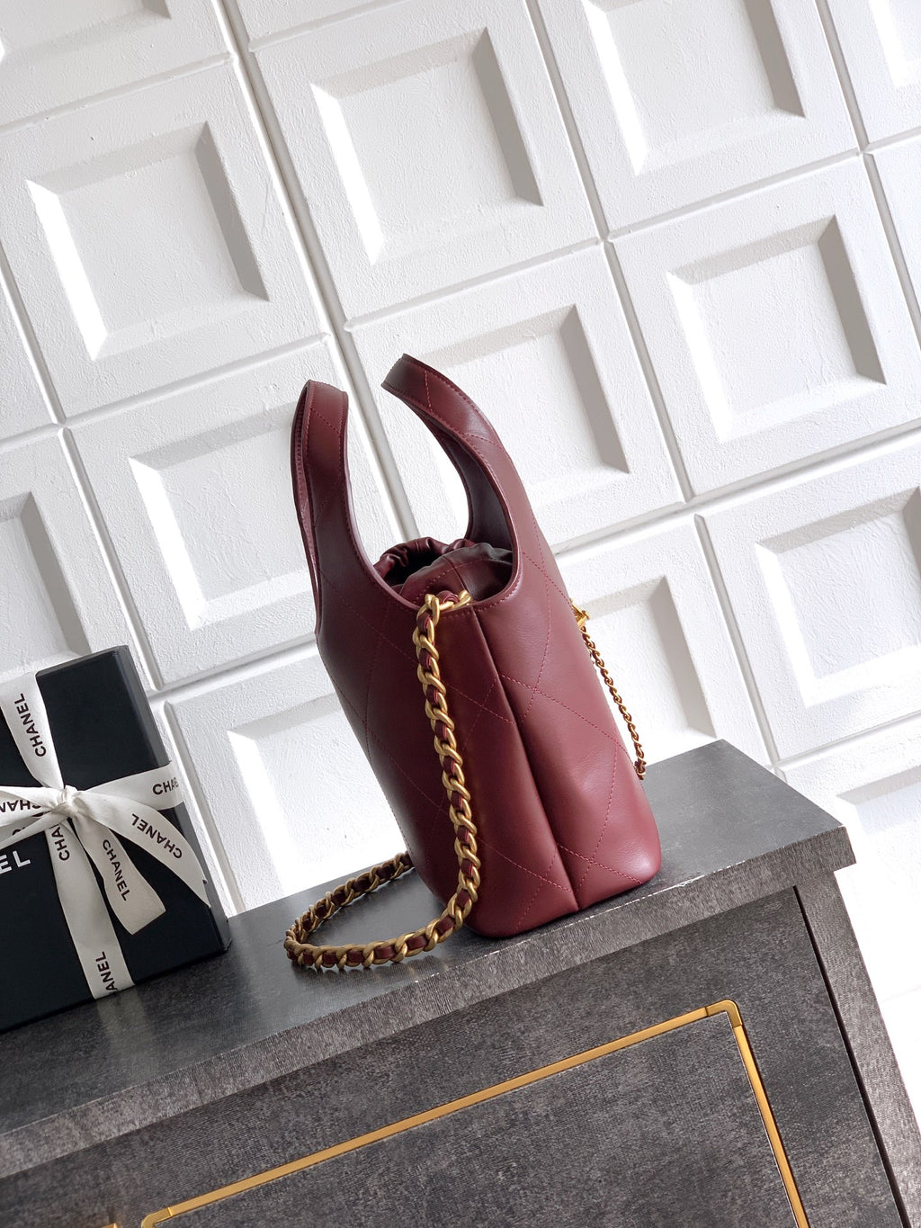 26P Quilted Leather Style Basket Bag