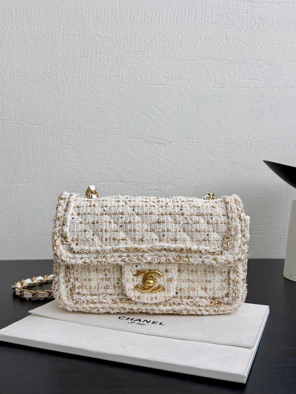 26 Tweed Flap Shoulder Bag