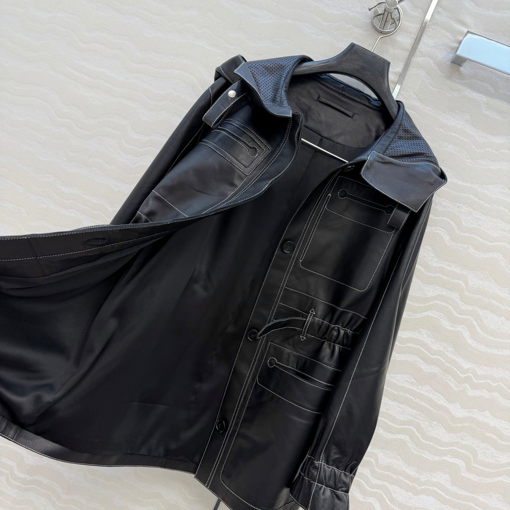 Hooded Sheepskin Jacket – Modern Utility Elegance