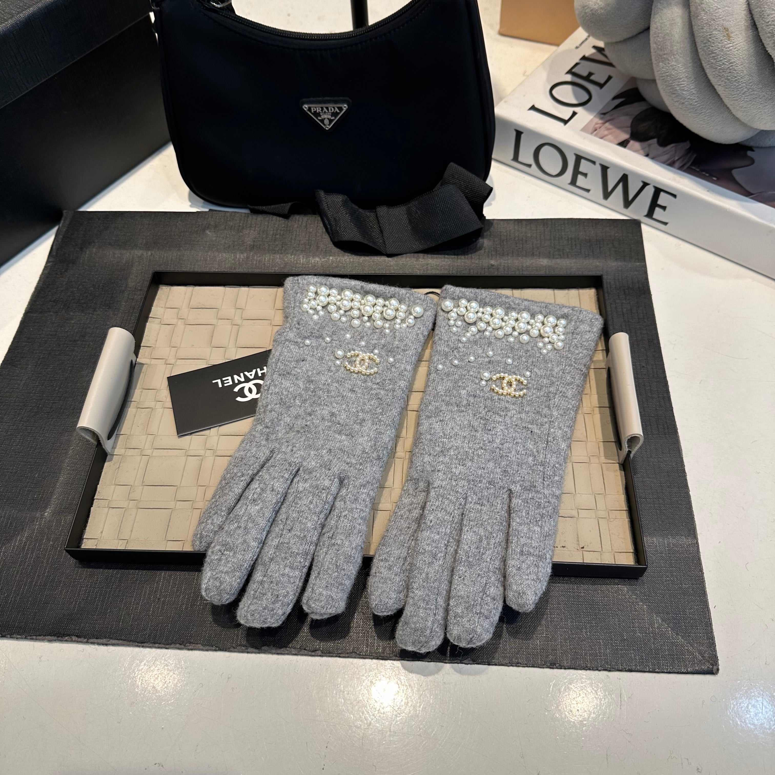 Pearl & Crystal Embellished Knit Gloves