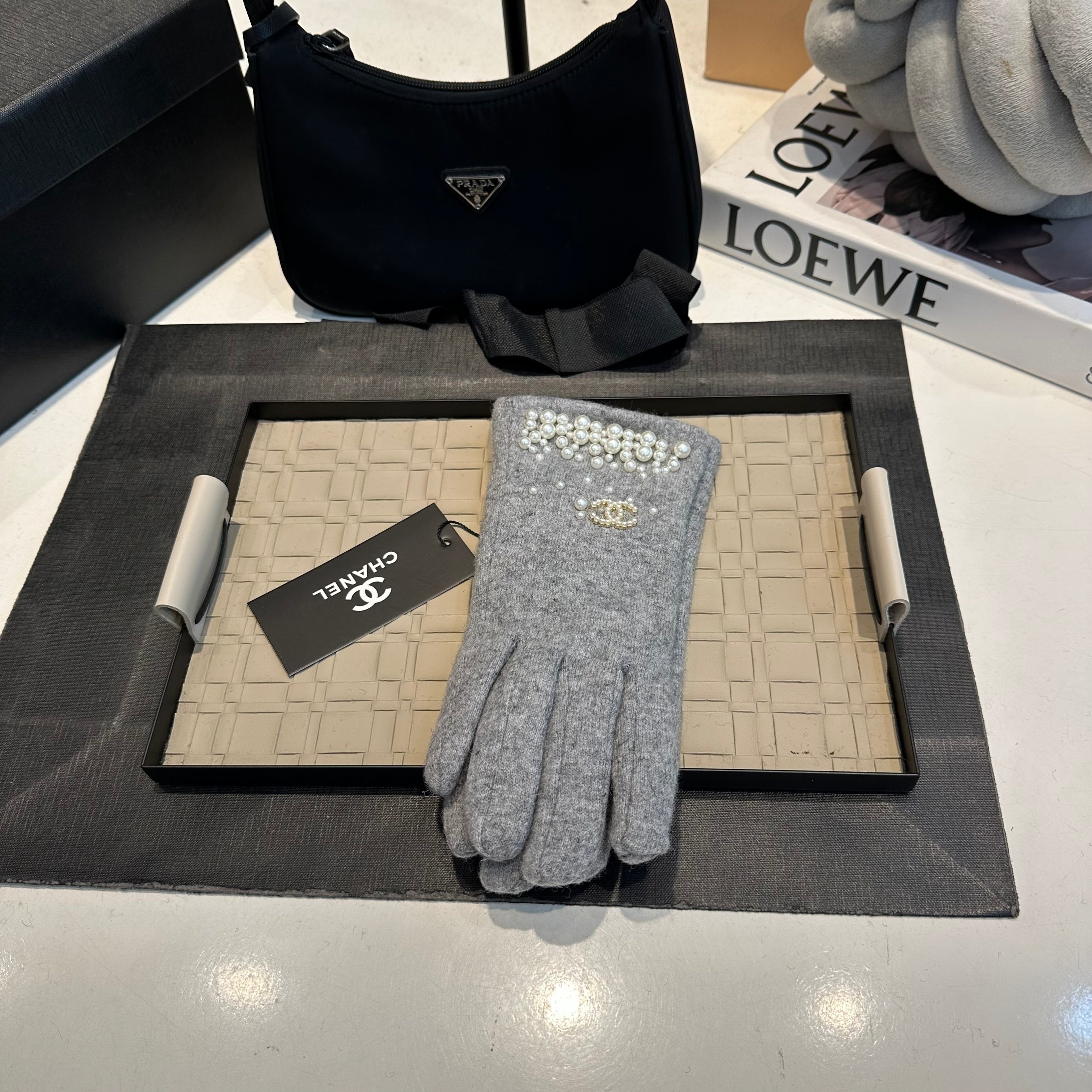 Pearl & Crystal Embellished Knit Gloves