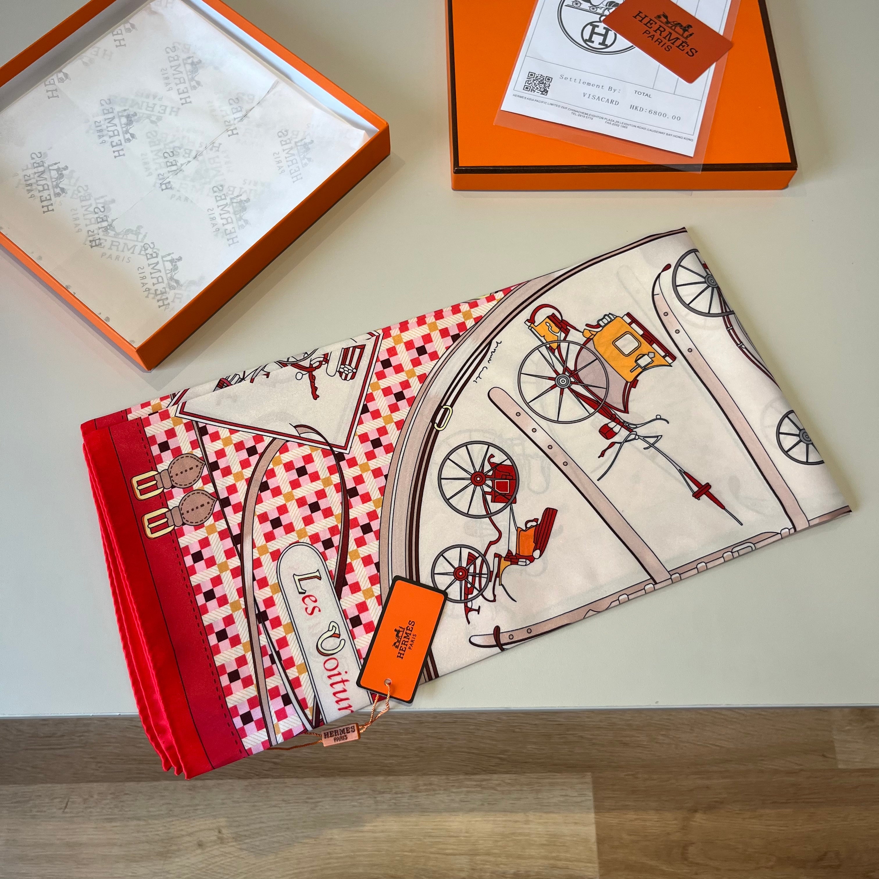 Carré 70 Les Voitures Nouvelles Scarf