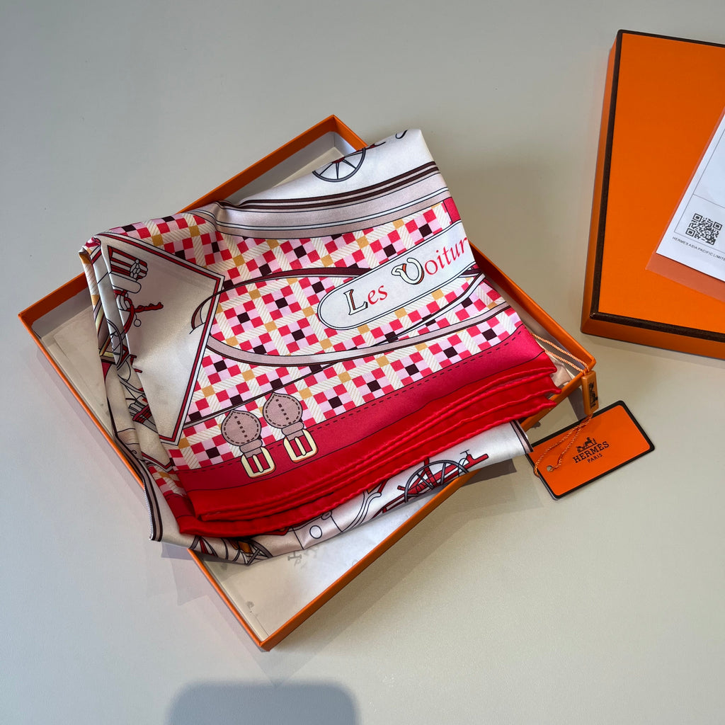 Carré 70 Les Voitures Nouvelles Scarf