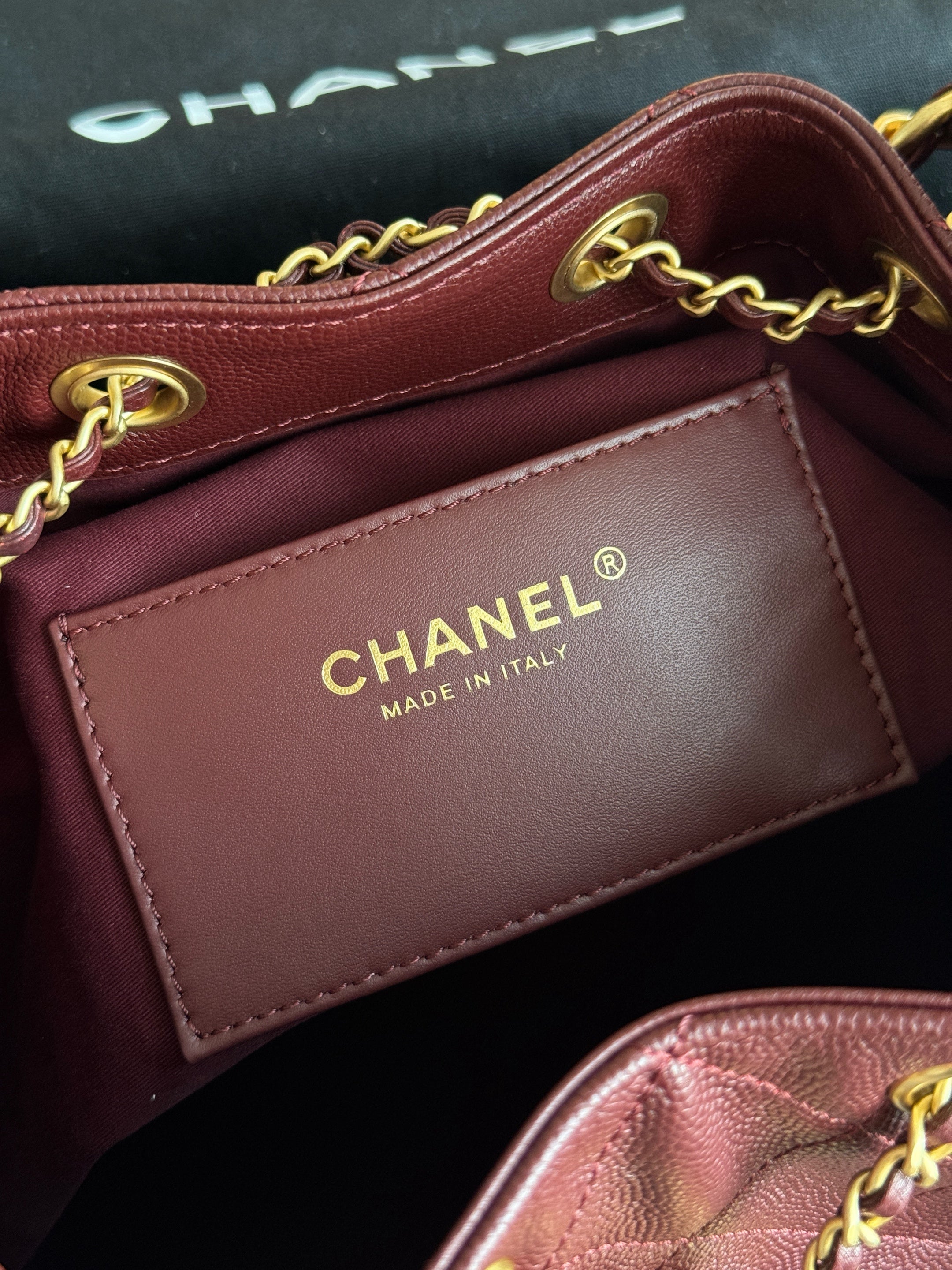 25 Medium Quilted Hobo Handbag