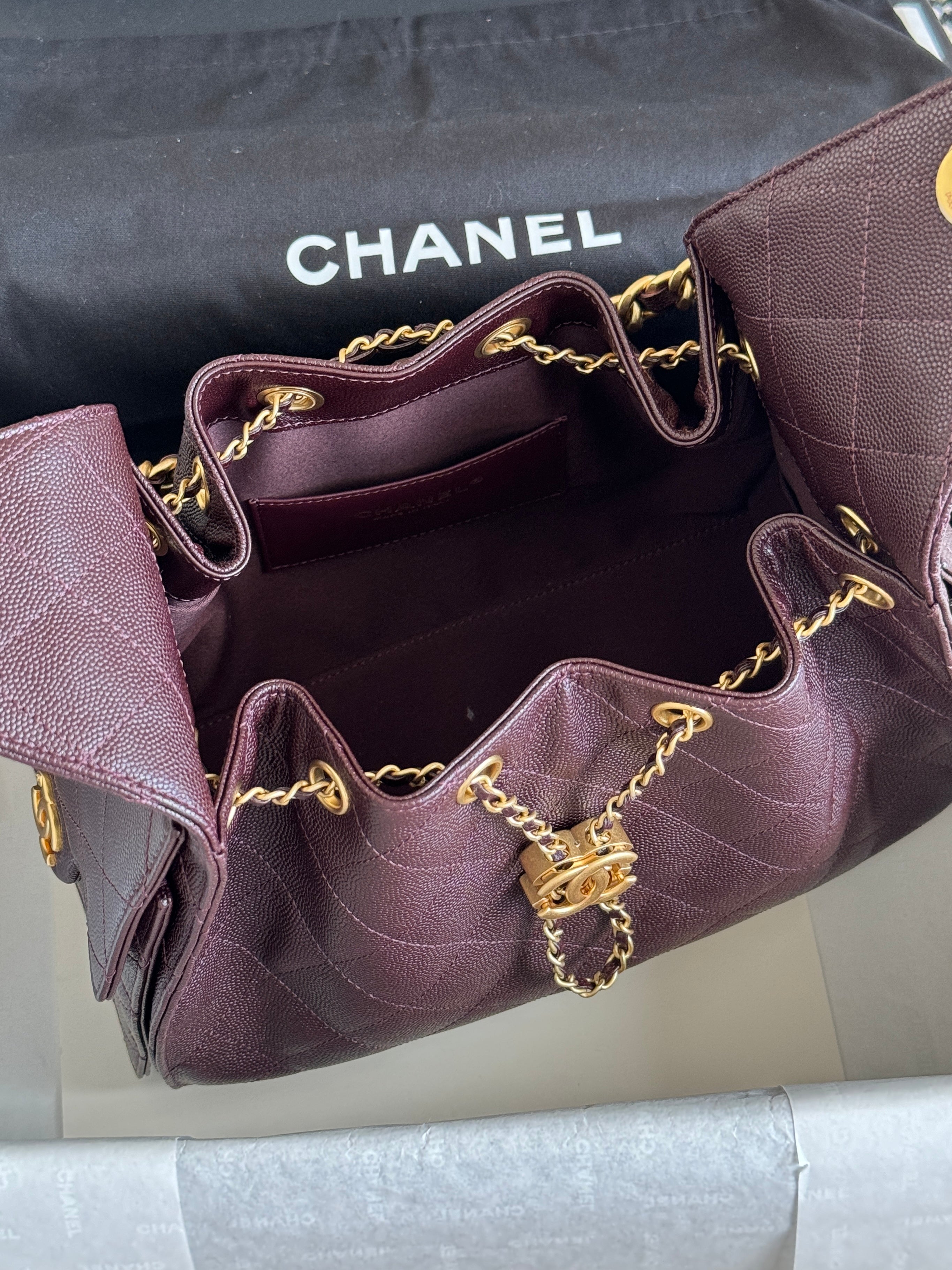 25 Medium Quilted Hobo Handbag