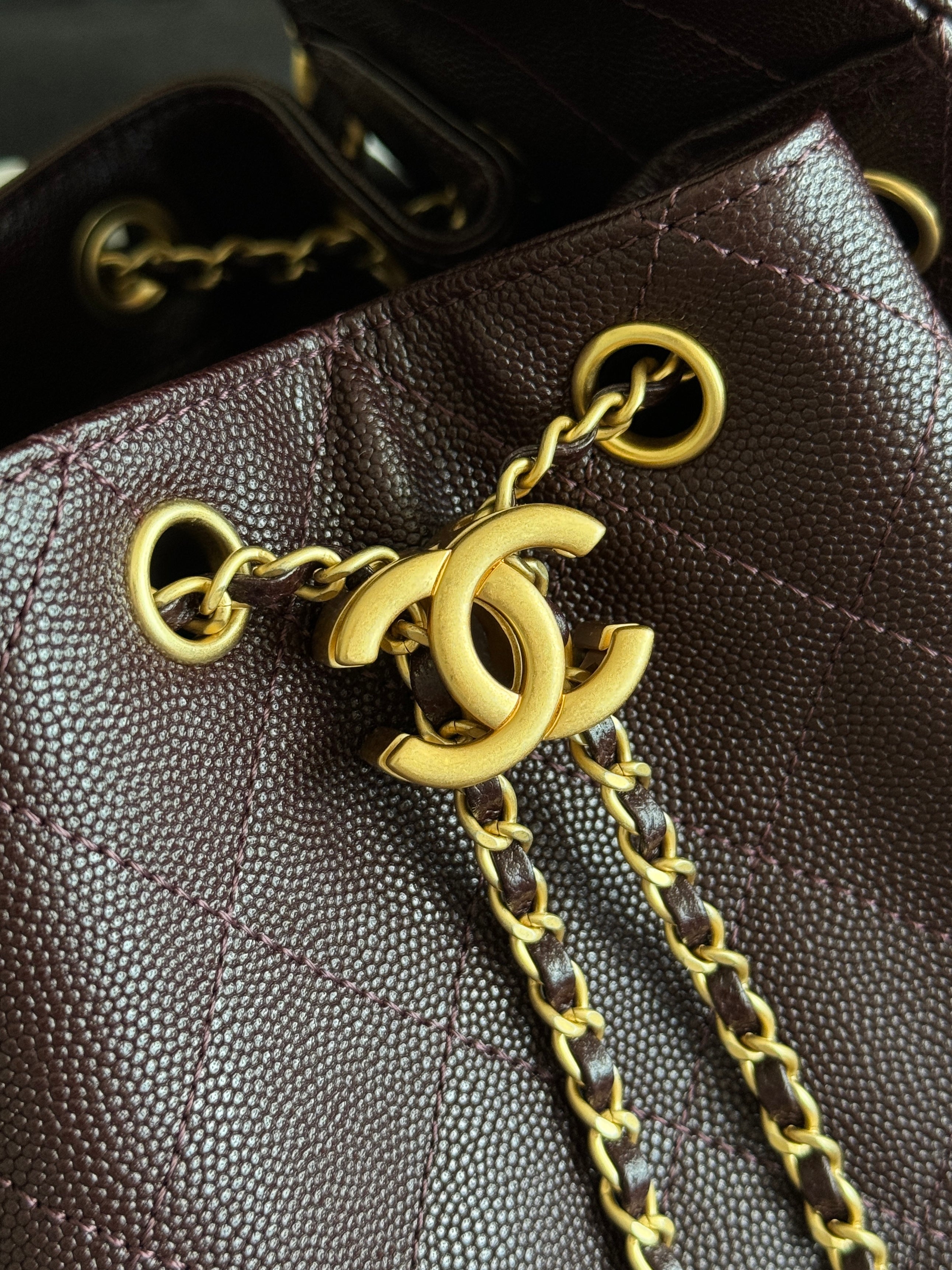 25 Medium Quilted Hobo Handbag