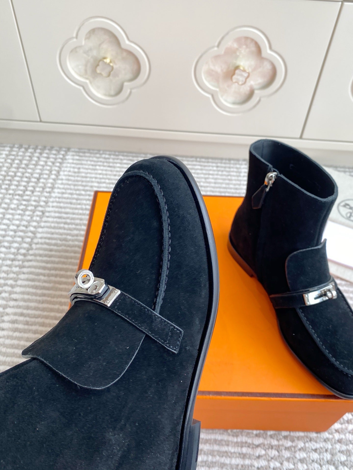 Kelly Buckle Short Suede Ankle Boots