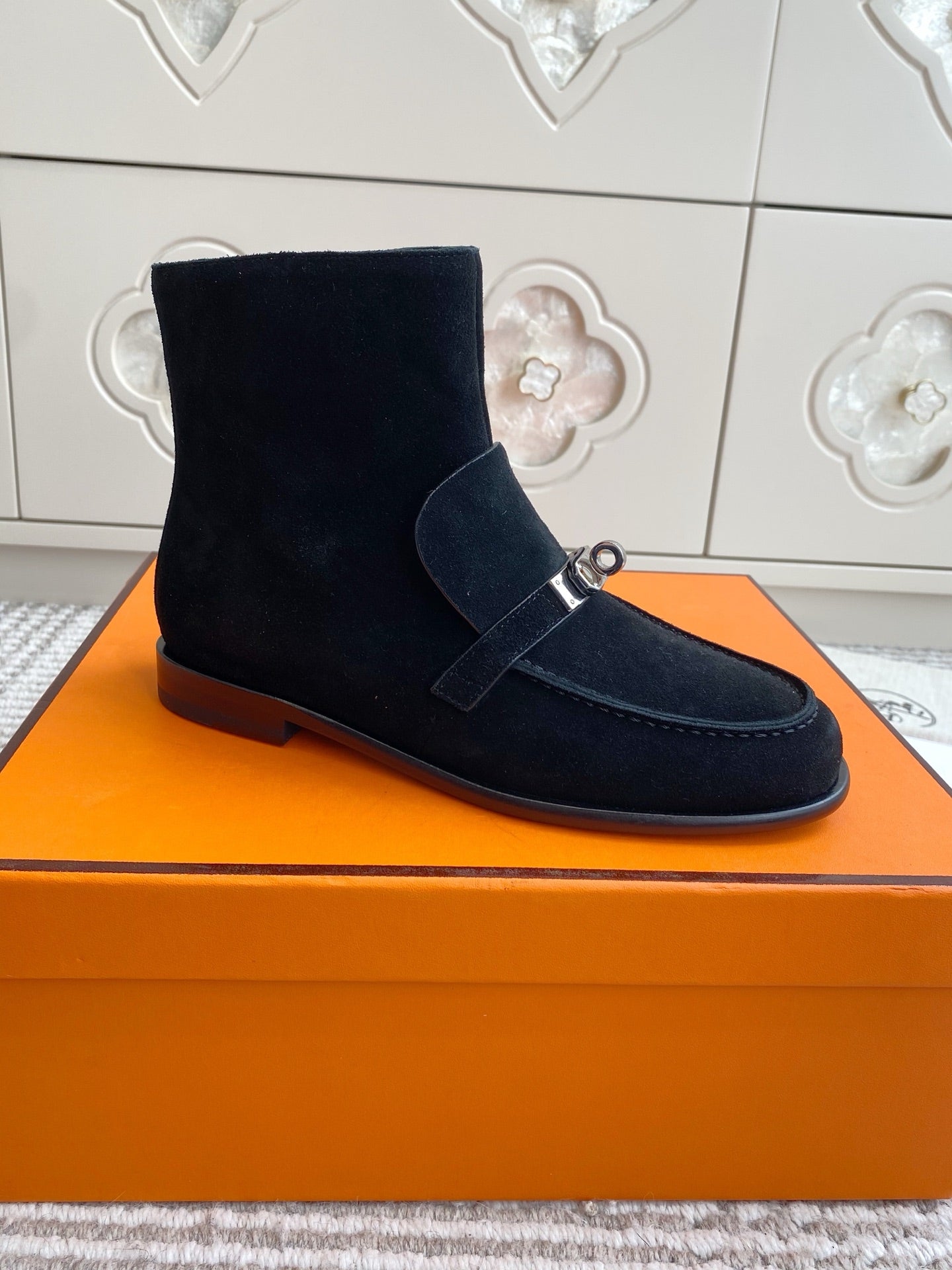 Kelly Buckle Short Suede Ankle Boots