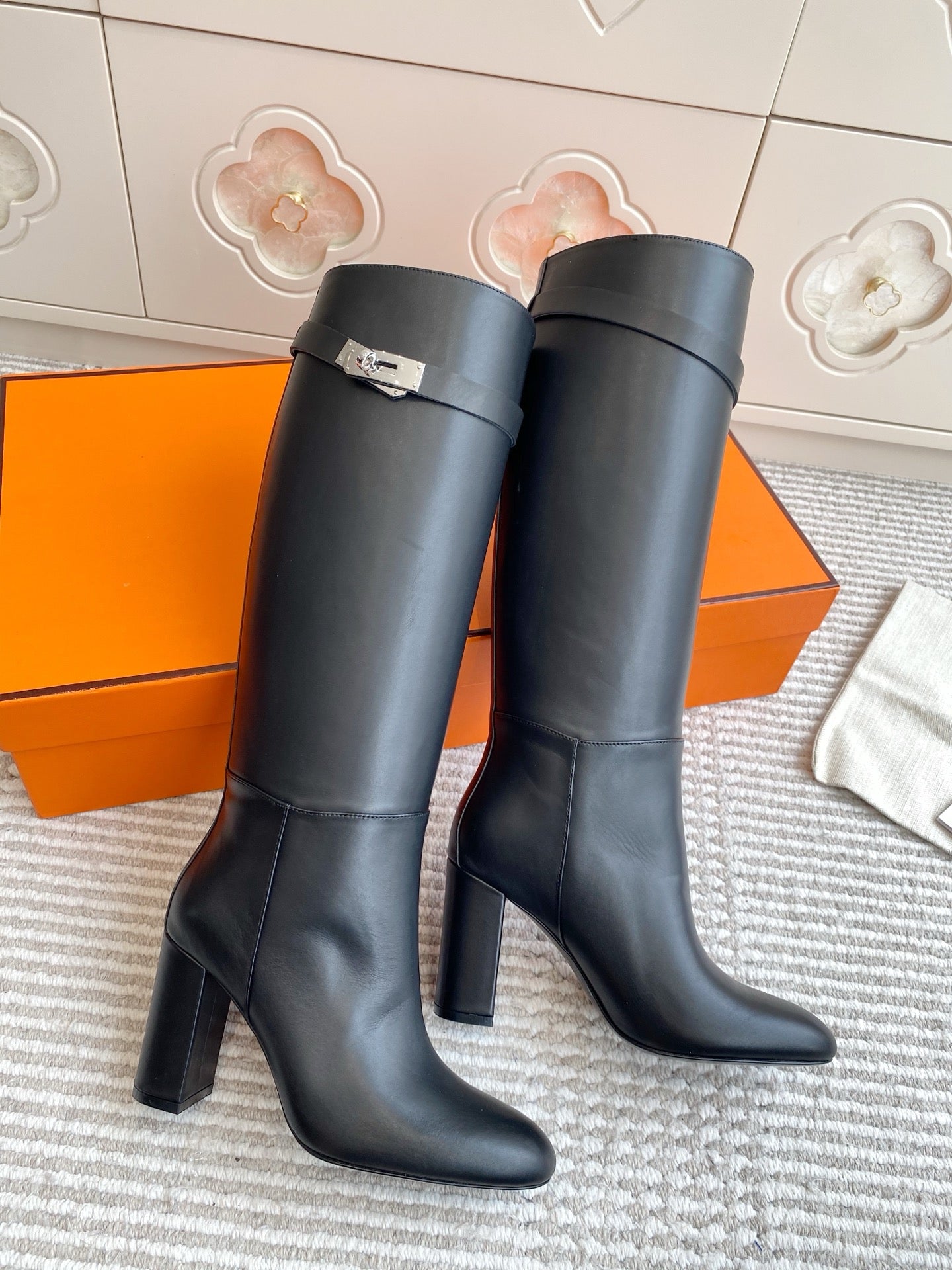 Kelly Buckle Knee-High Leather Heeled Boots