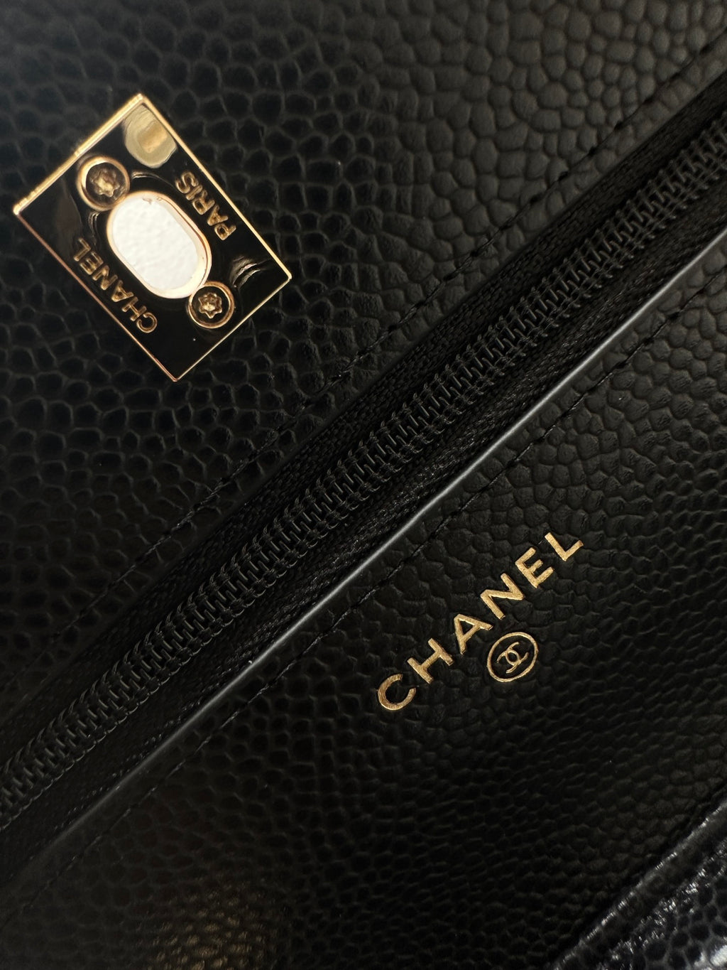 Quilted Classic Wallet on Chain