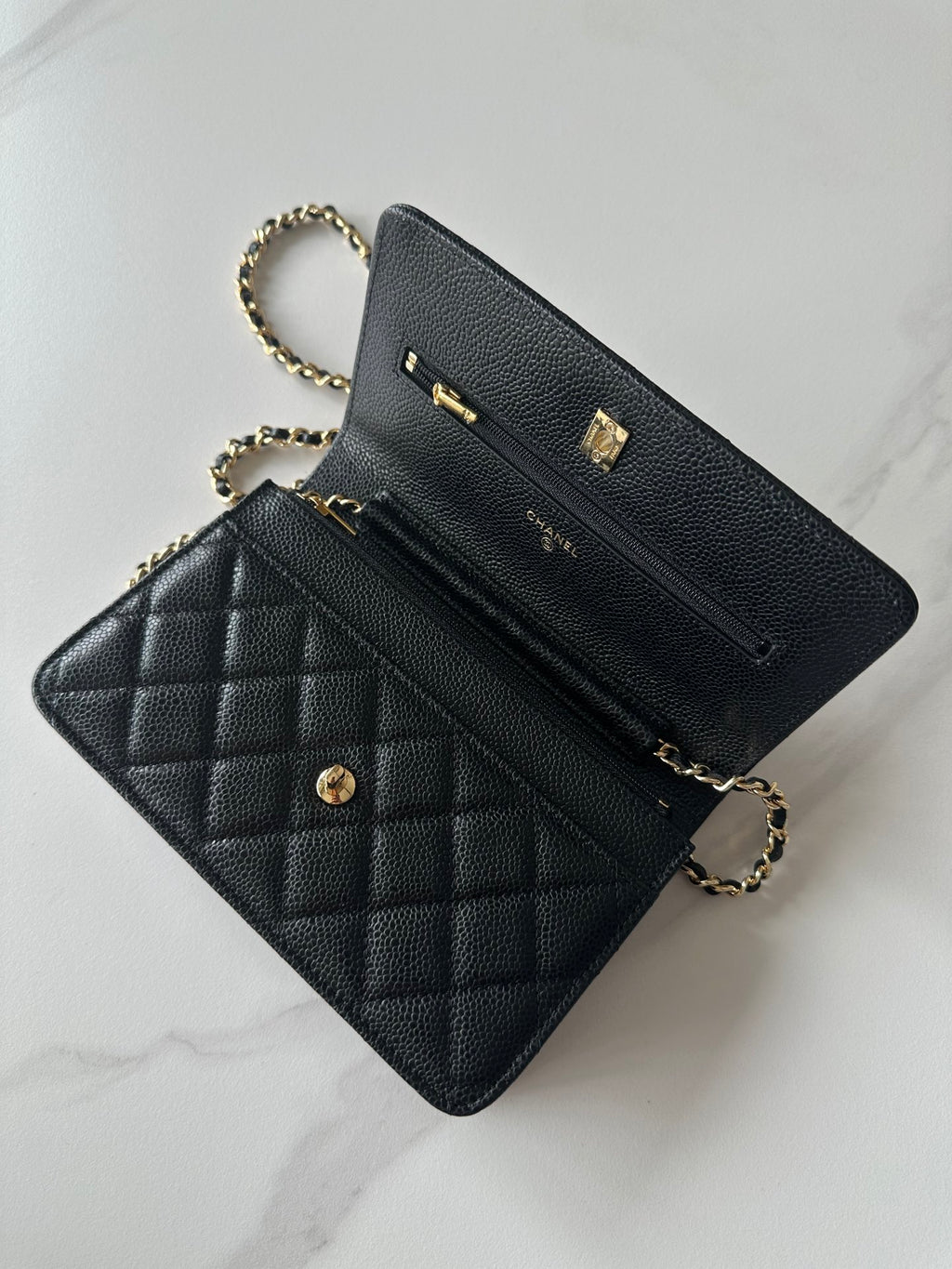 Quilted Classic Wallet on Chain