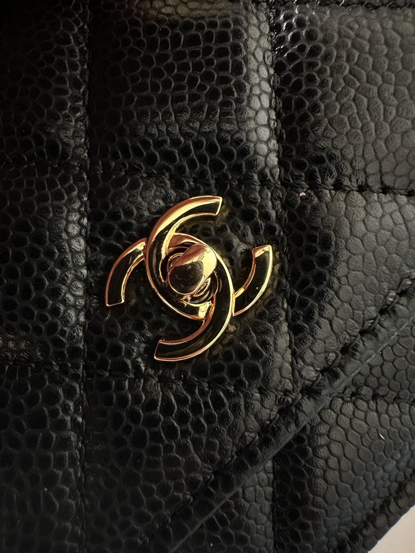 Quilted Classic Wallet on Chain