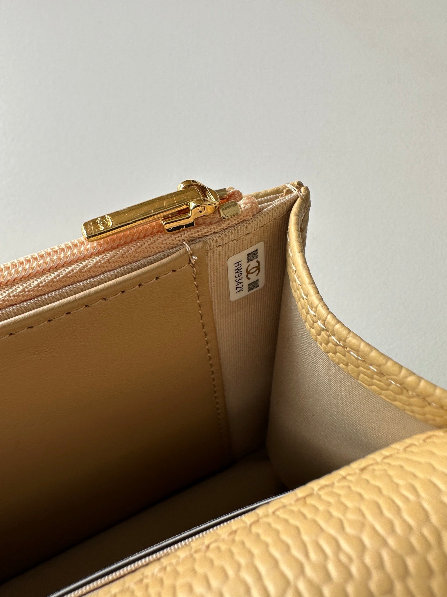 Quilted Classic Wallet on Chain