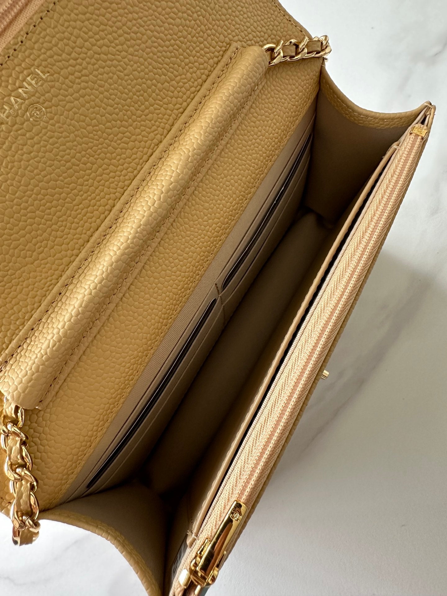 Quilted Classic Wallet on Chain