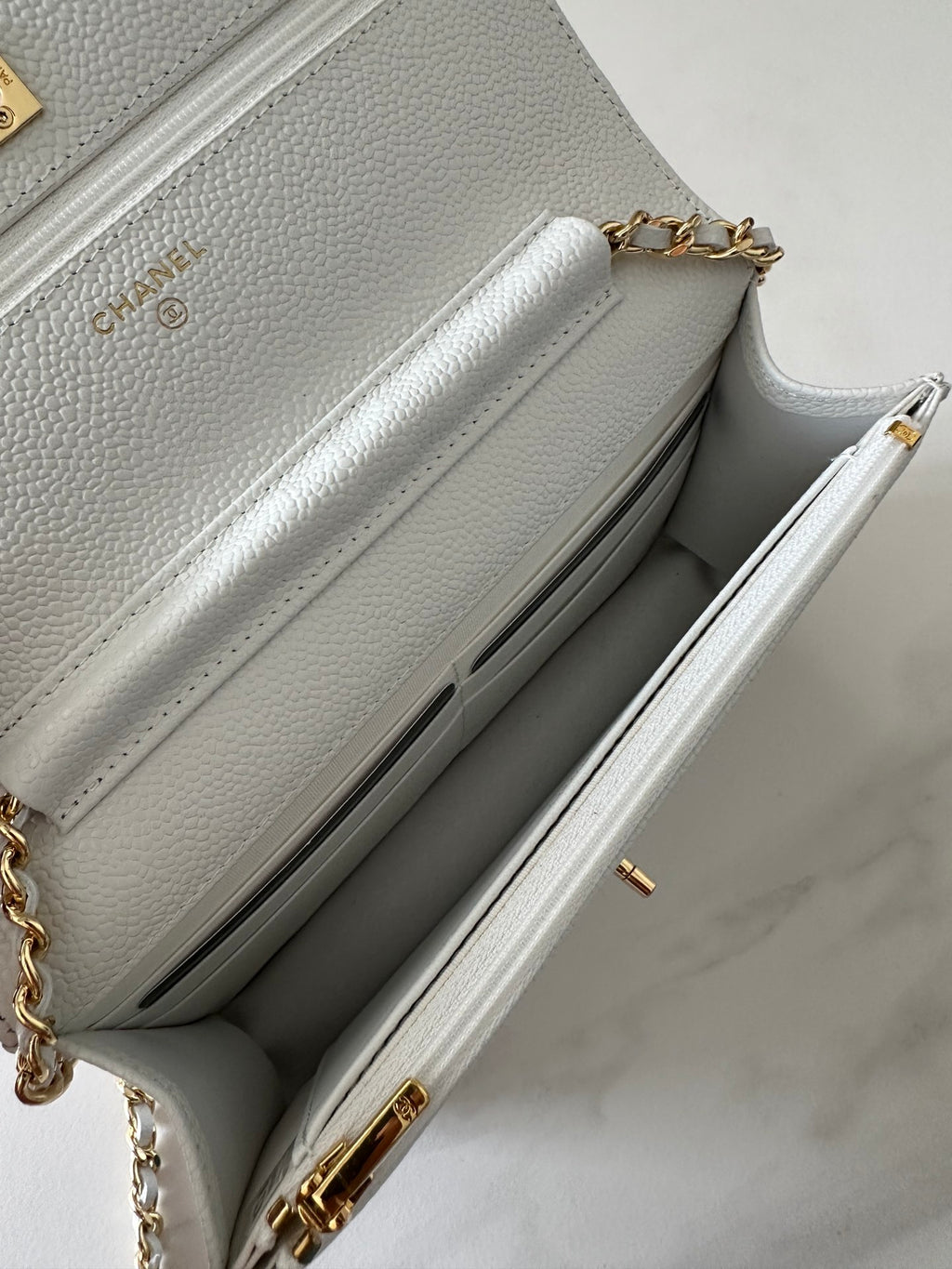 Quilted Classic Wallet on Chain