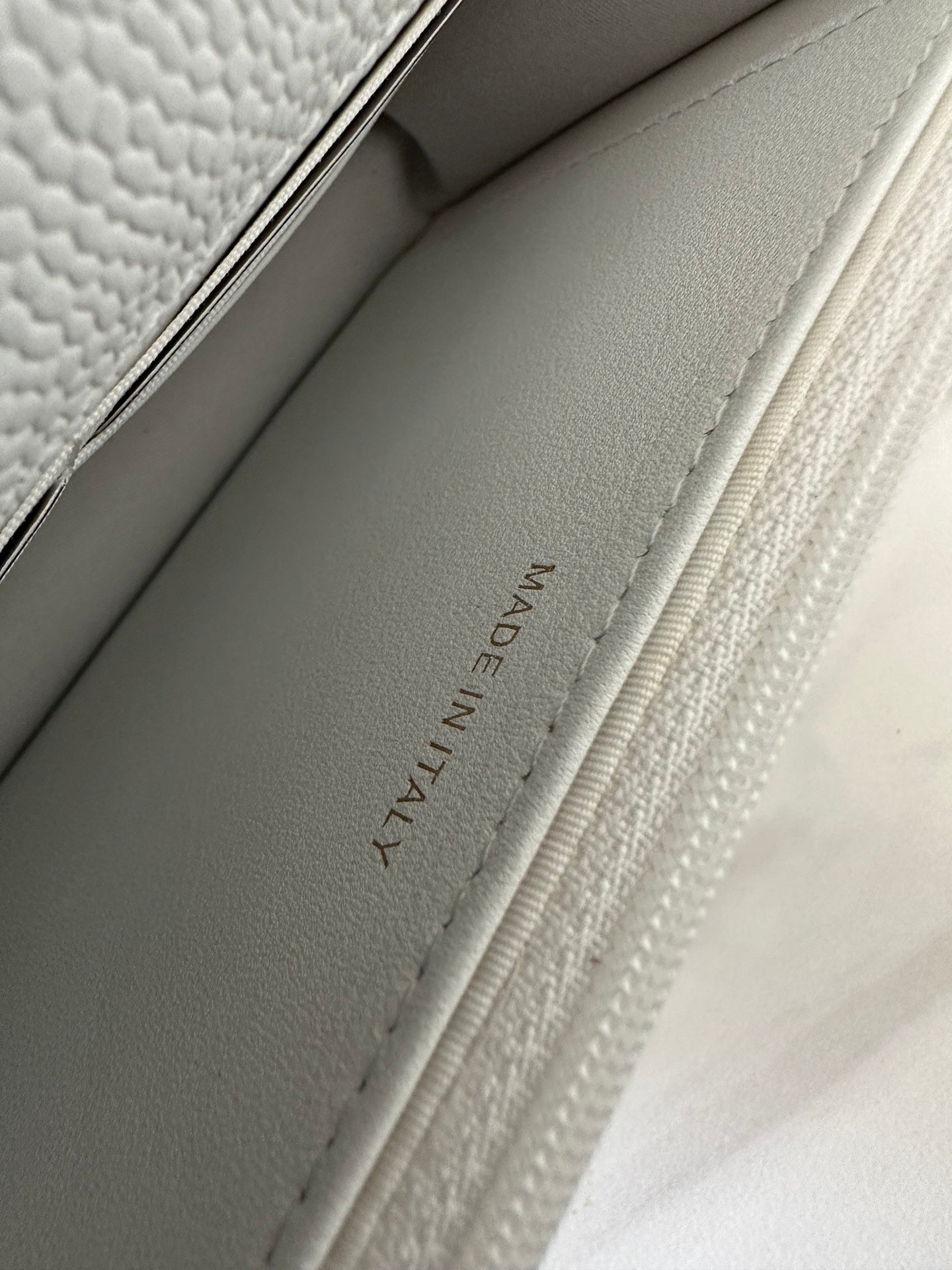 Quilted Classic Wallet on Chain