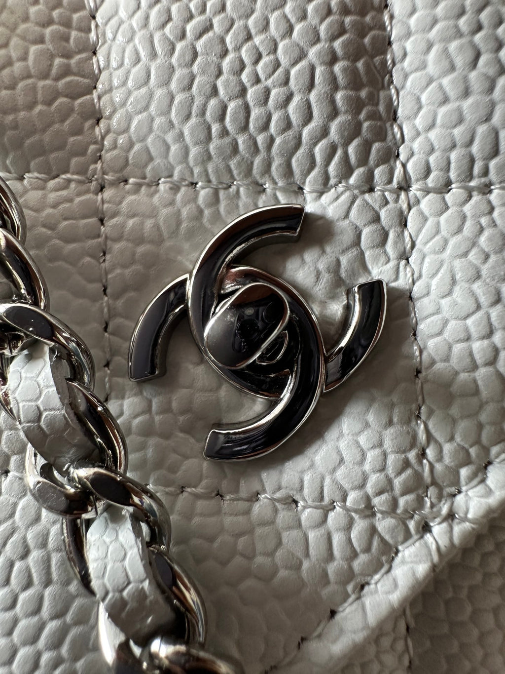 Quilted Classic Wallet on Chain